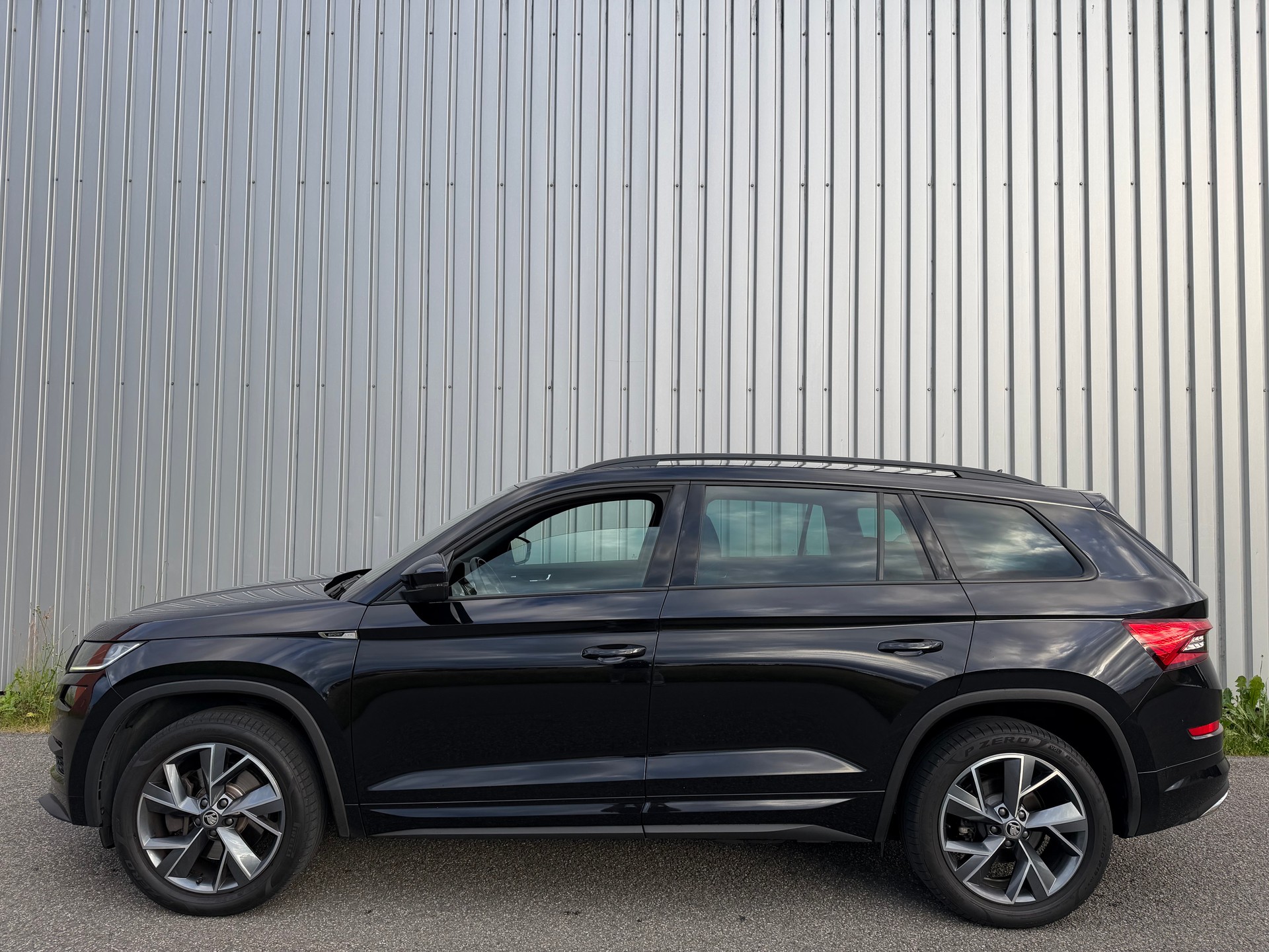 SKODA Kodiaq 2.0 TDI CR Sport Line 4x4 DSG 7 Plätz-image-3