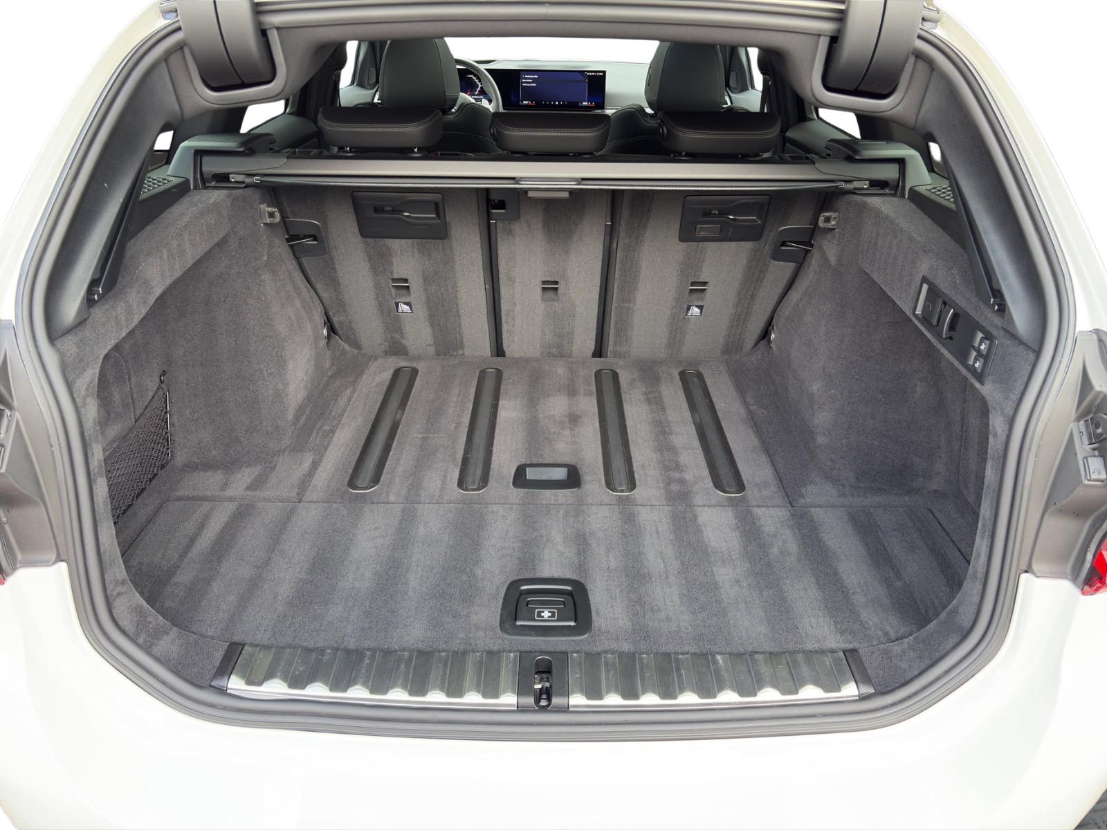 BMW M340i xDrive 48V Touring LCI2 Steptronic M Sport Pro-image-17