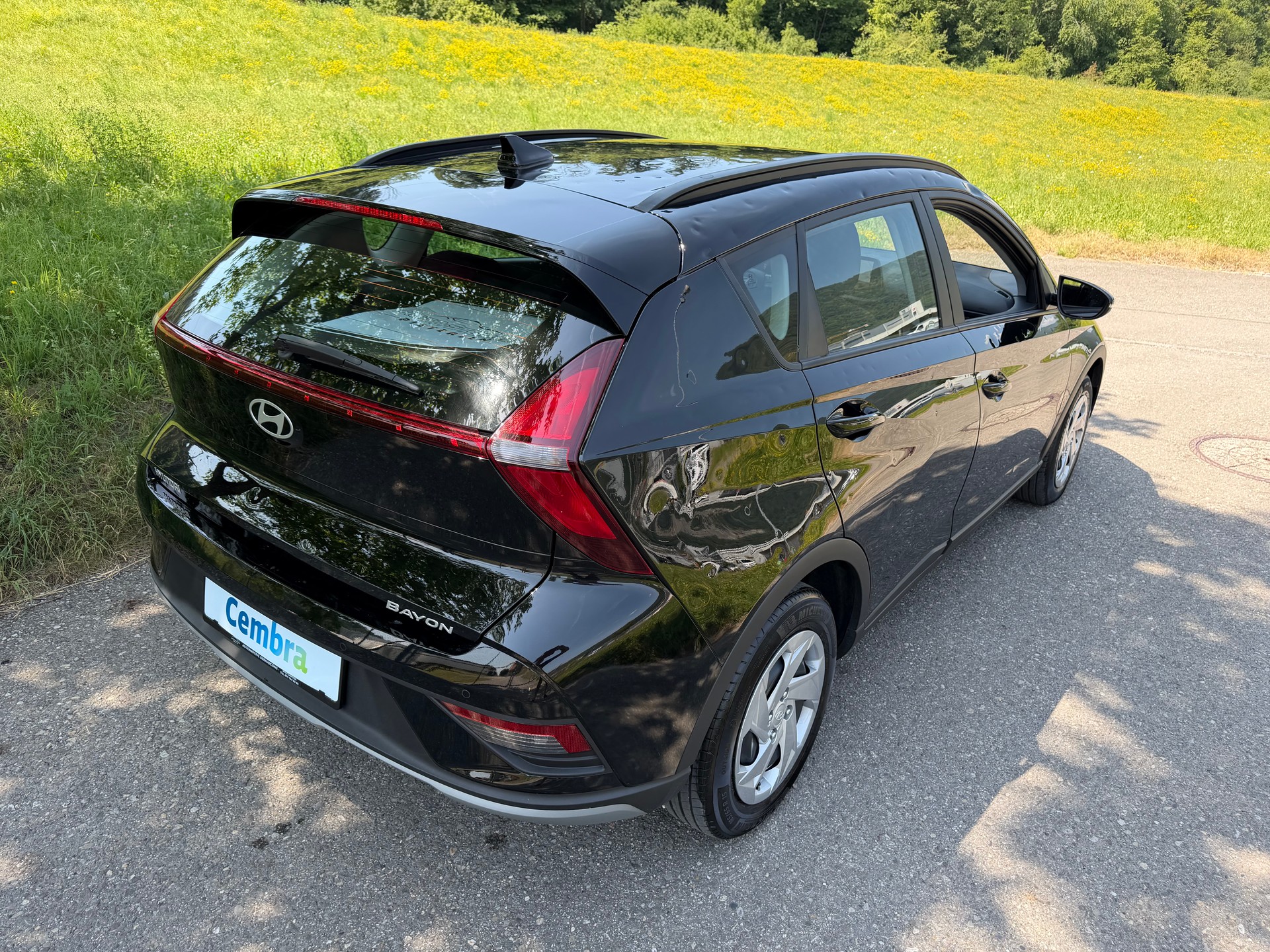 HYUNDAI 03. 11. 2025 !! BAYON 1.0 T-GDi CH WAGEN . MIT HAGELSCHADEN. MIT WERKS GARANTIE. NUR 11`900 KM. SAUBER GEPFLEGT 15`900.- !!-image-12