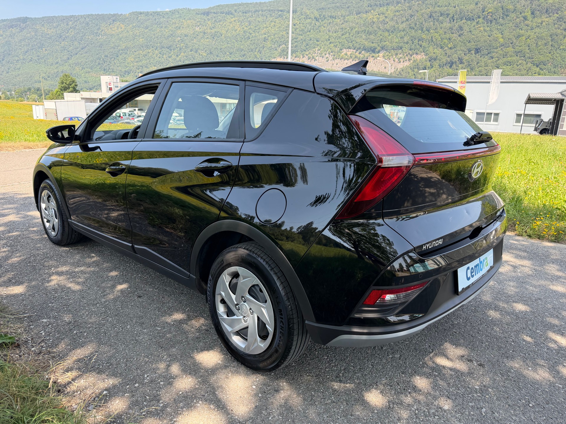 HYUNDAI 03. 11. 2025 !! BAYON 1.0 T-GDi CH WAGEN . MIT HAGELSCHADEN. MIT WERKS GARANTIE. NUR 11`900 KM. SAUBER GEPFLEGT 15`900.- !!-image-42