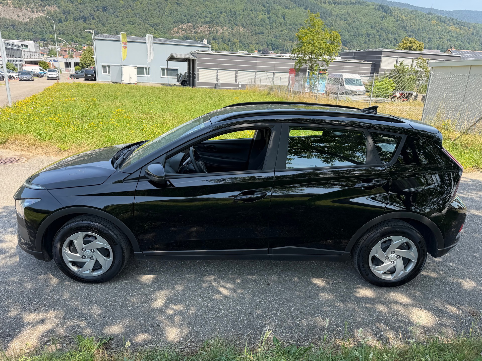 HYUNDAI 03. 11. 2025 !! BAYON 1.0 T-GDi CH WAGEN . MIT HAGELSCHADEN. MIT WERKS GARANTIE. NUR 11`900 KM. SAUBER GEPFLEGT 15`900.- !!-image-34