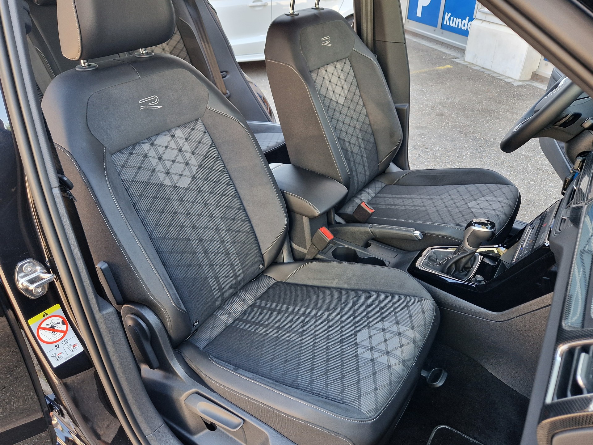 VW T-Cross 1.5 TSI EVO ACT R-Line DSG-image-7