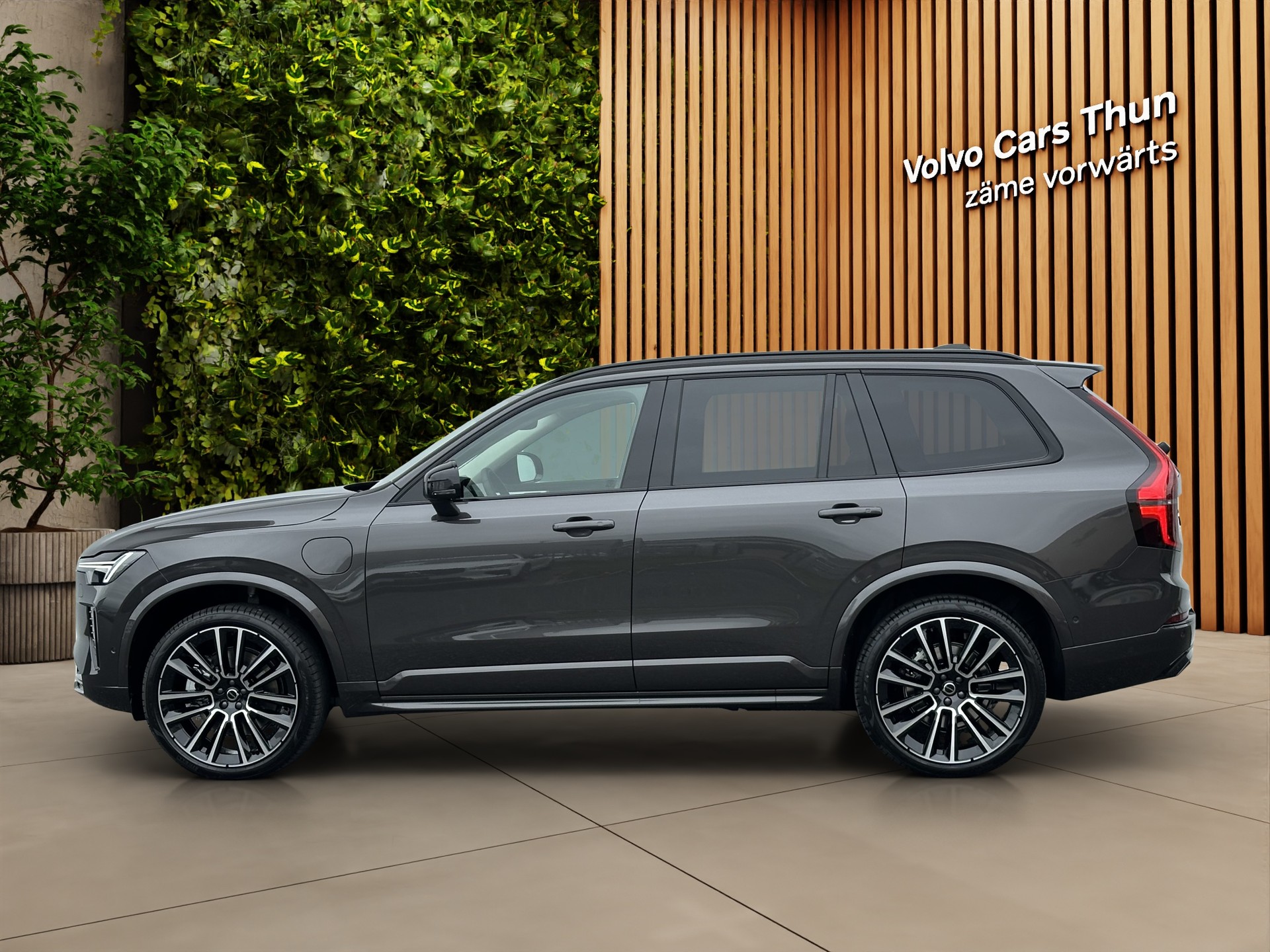 VOLVO XC90 2.0 T8 TE Ultra Dark eAWD-image-4
