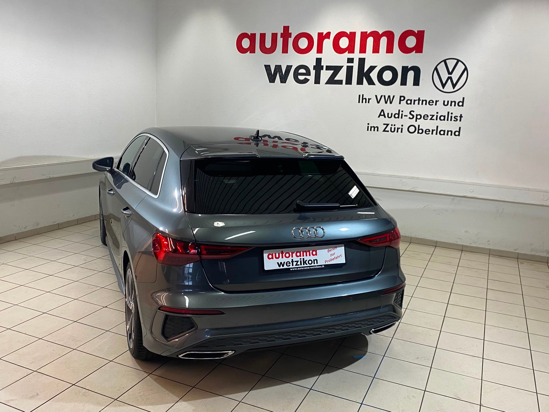 AUDI A3 Sportback 35 TFSI S line S-tronic-showroom-element-3