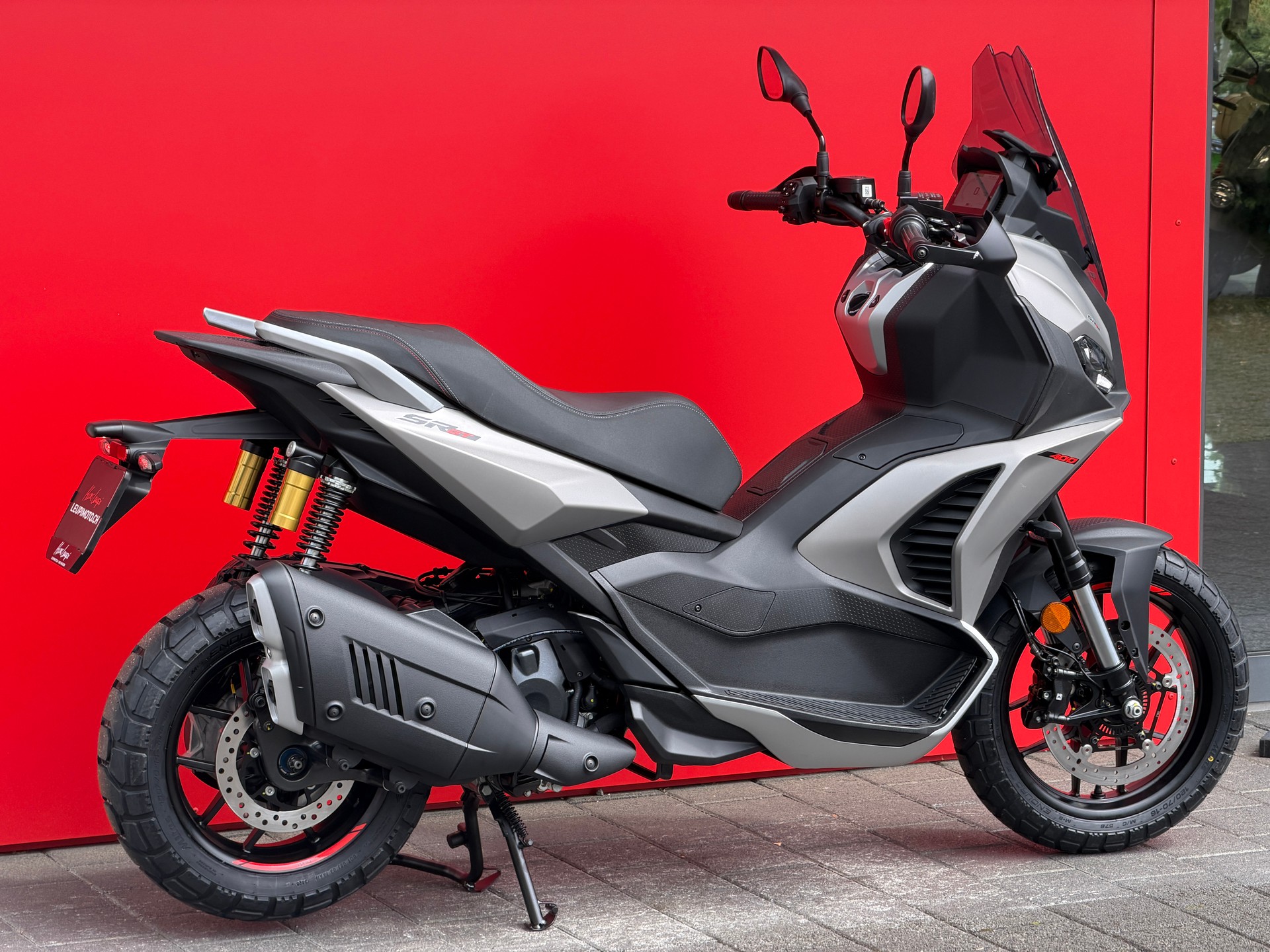 APRILIA SR 400 GT-image-11