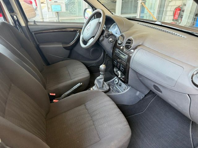 DACIA Duster 1.6 4x4-image-10