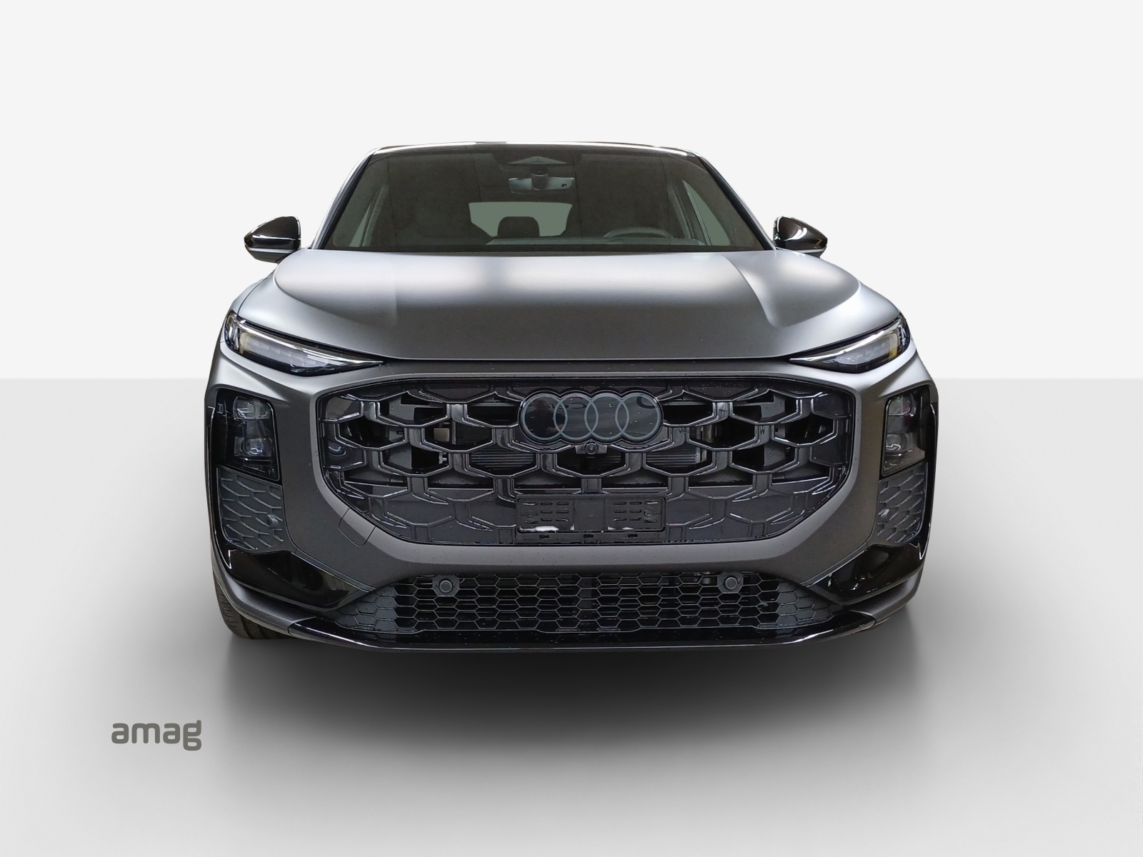 AUDI Q3 Sportback TFSI quattro 195 kW S tronic-image-6