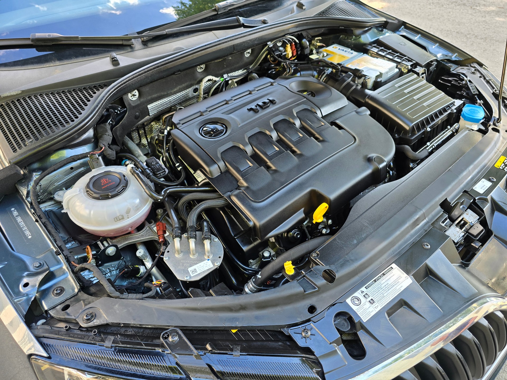 SKODA Octavia Combi 2.0 TDI 4x4 DSG-image-25