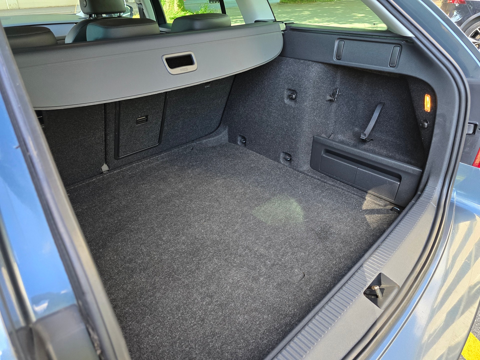 SKODA Octavia Combi 2.0 TDI 4x4 DSG-image-28