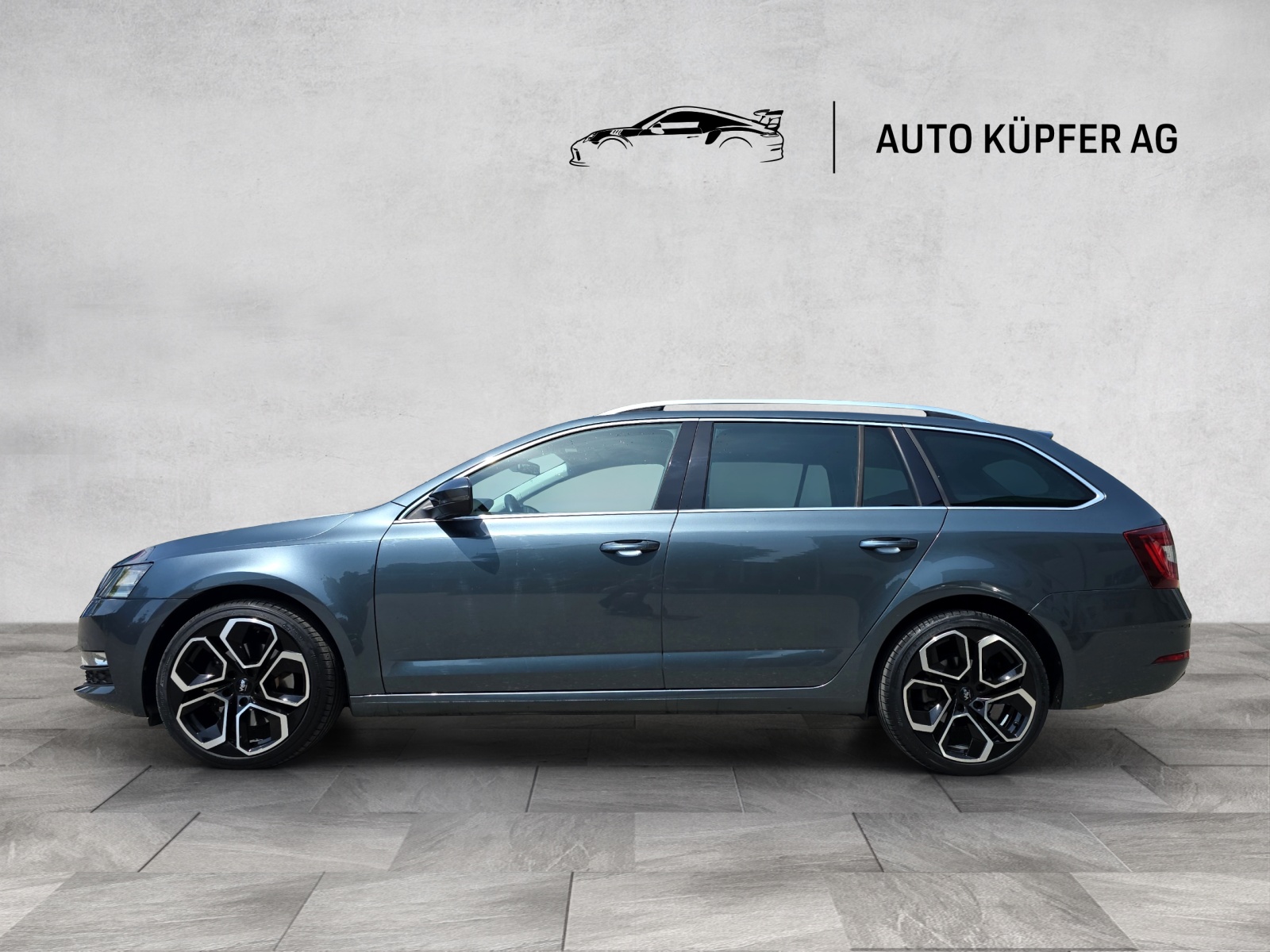 SKODA Octavia Combi 2.0 TDI 4x4 DSG-image-4