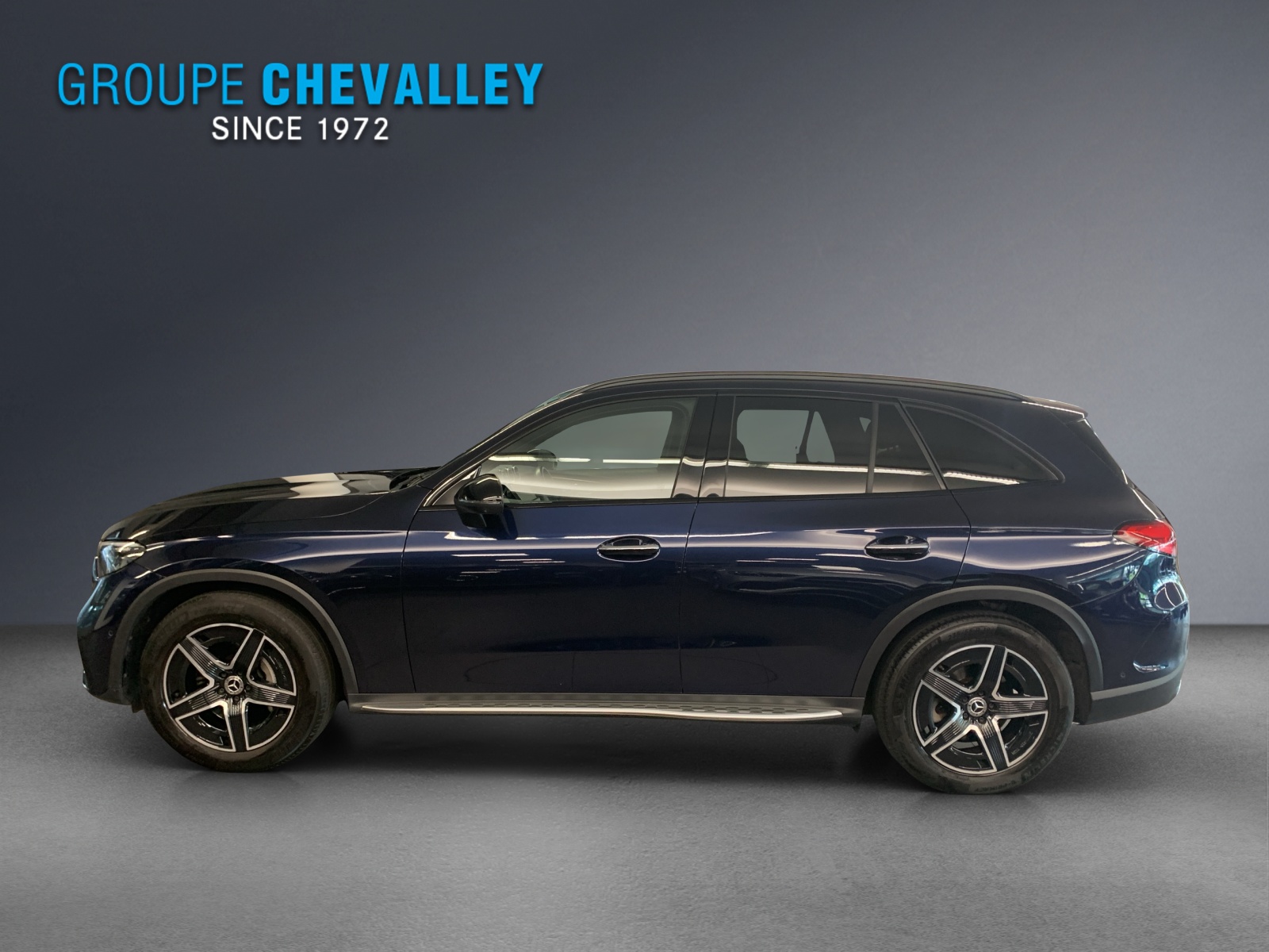 MERCEDES-BENZ GLC 300 4M AMG Line-showroom-element-3