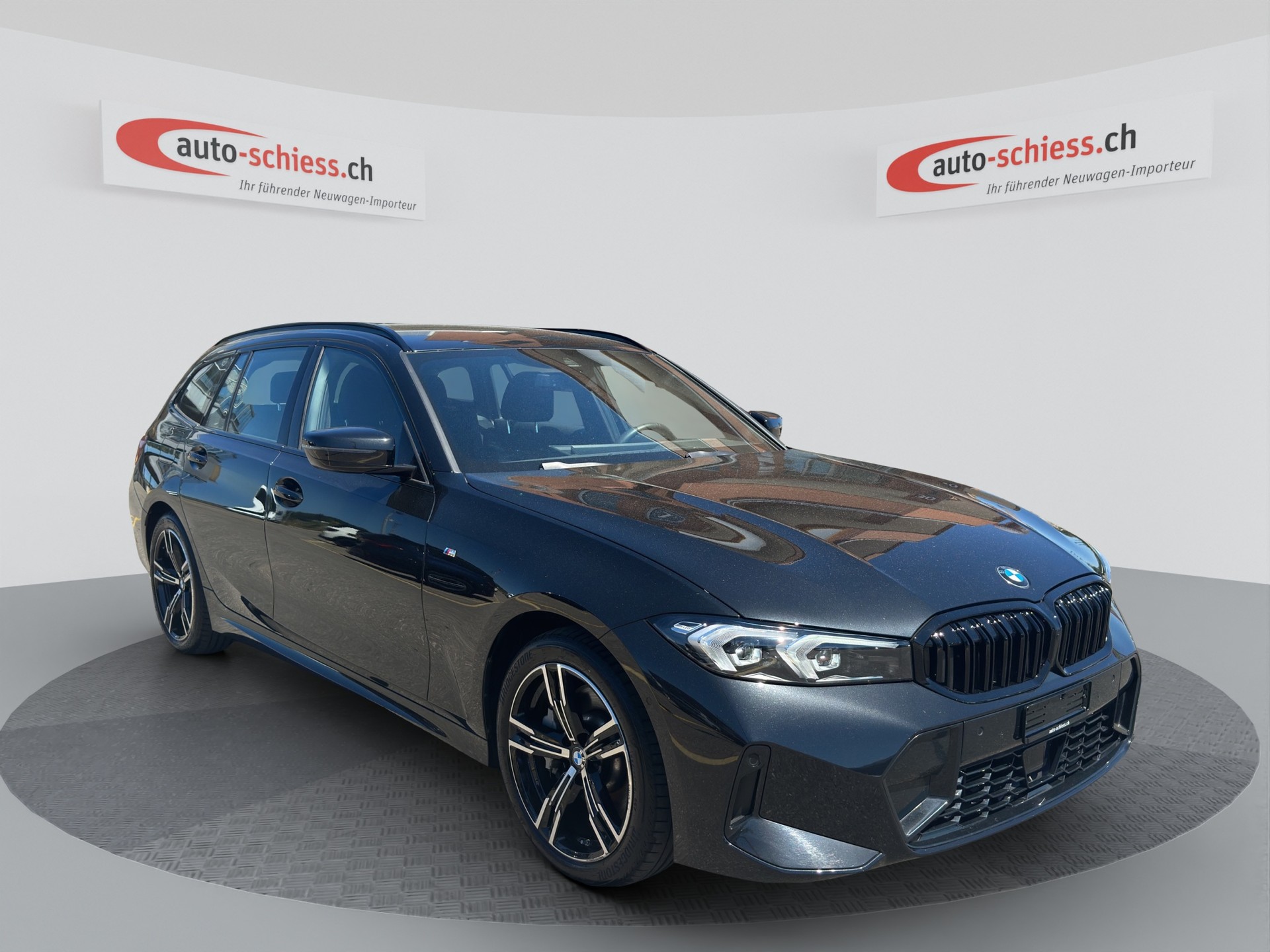 BMW 330I M Sport Schadow XDrive Touring-image-0