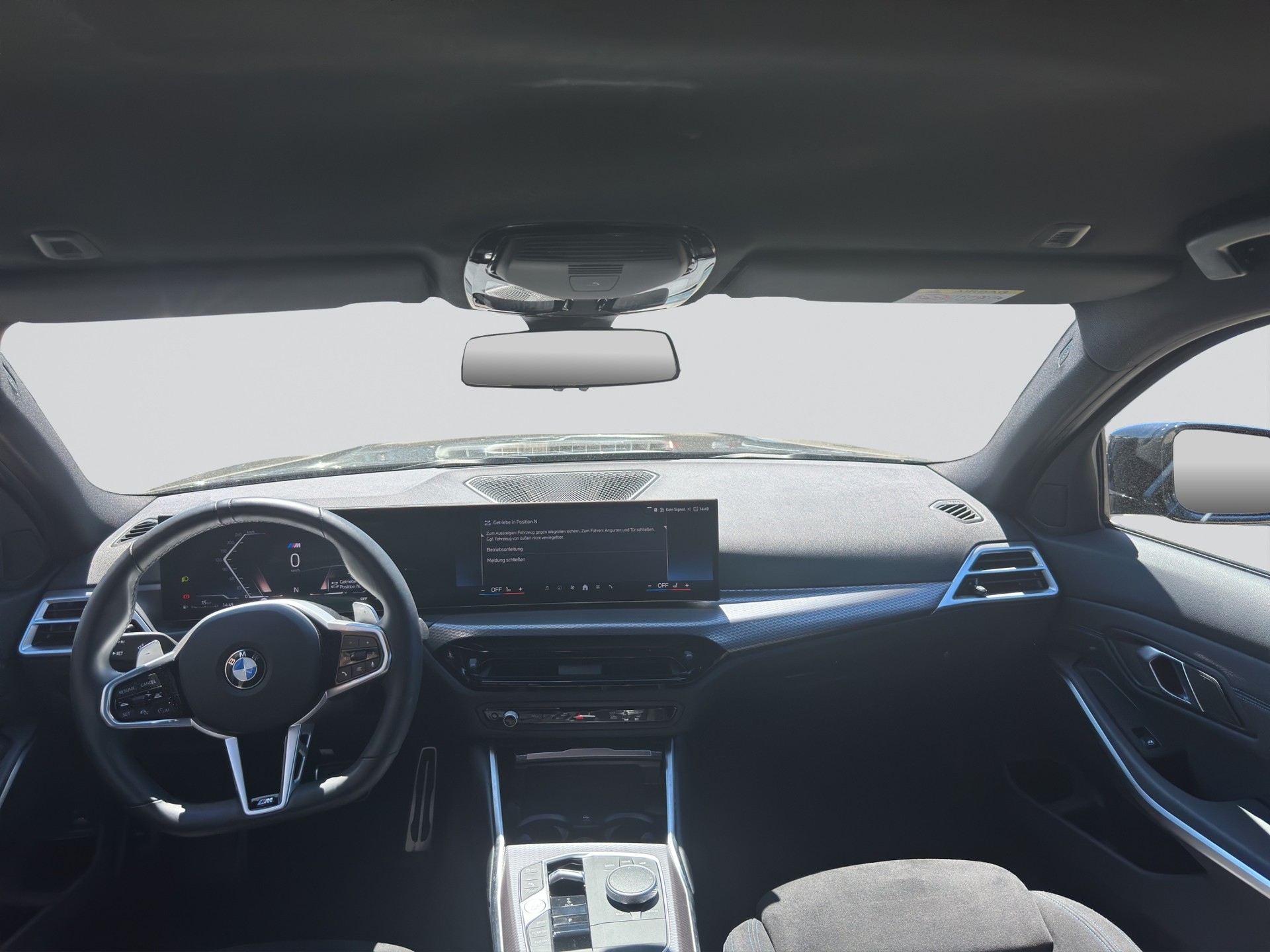 BMW 330I M Sport Schadow XDrive Touring-image-15