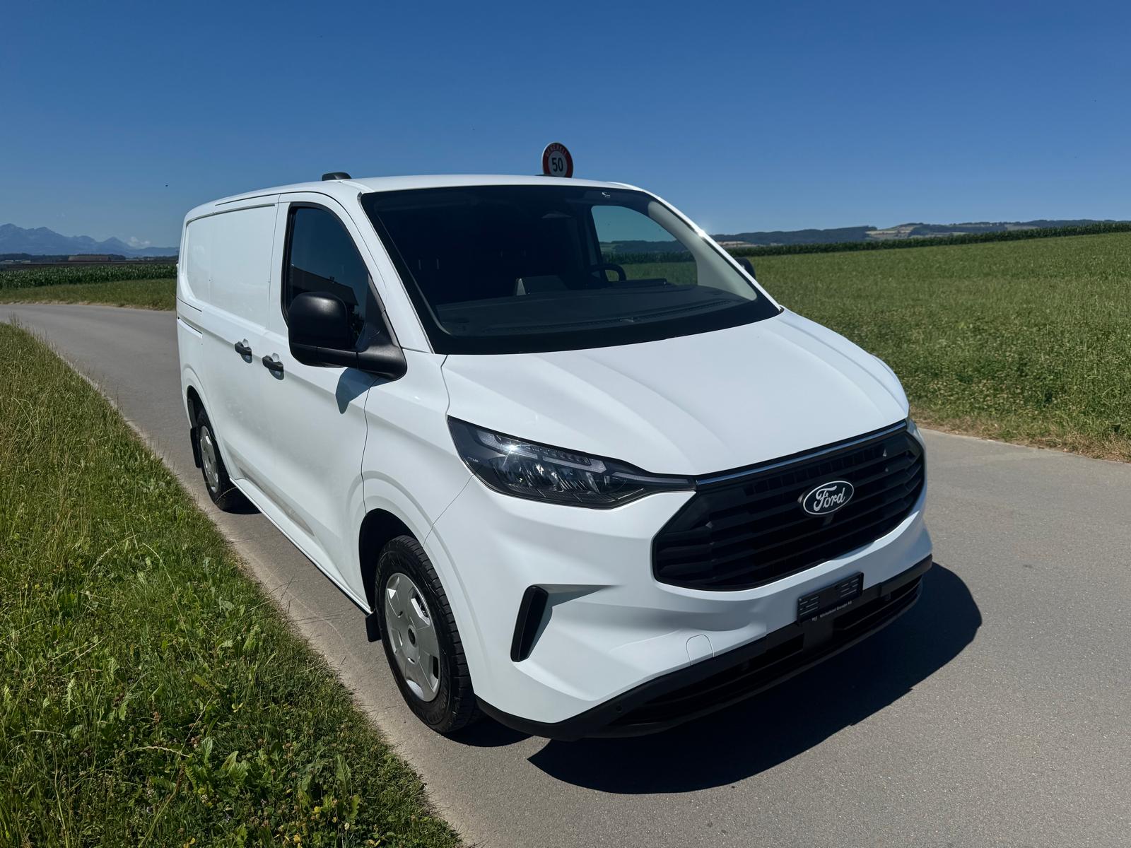 FORD Transit Custom Van 300 L1H1 Trend-image-1
