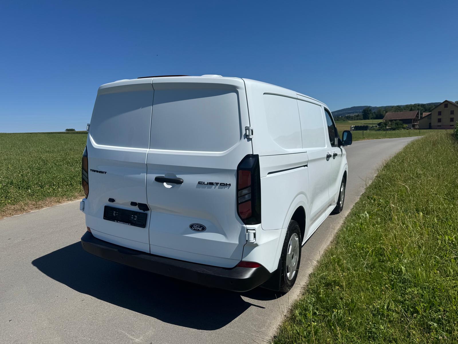 FORD Transit Custom Van 300 L1H1 Trend-image-3
