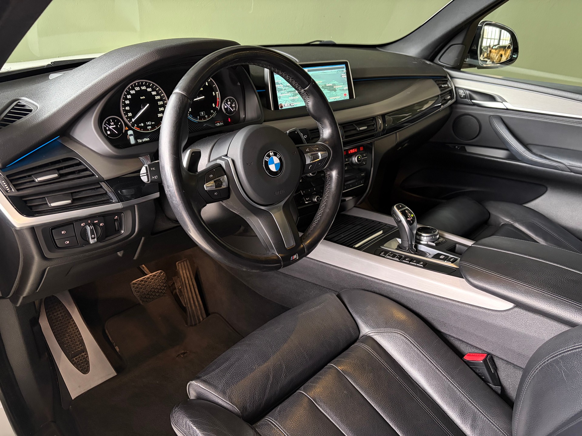 BMW X5 xDrive 40d Steptronic * M-Sport *CH-Fahrzeug*Shadow Line*-image-9