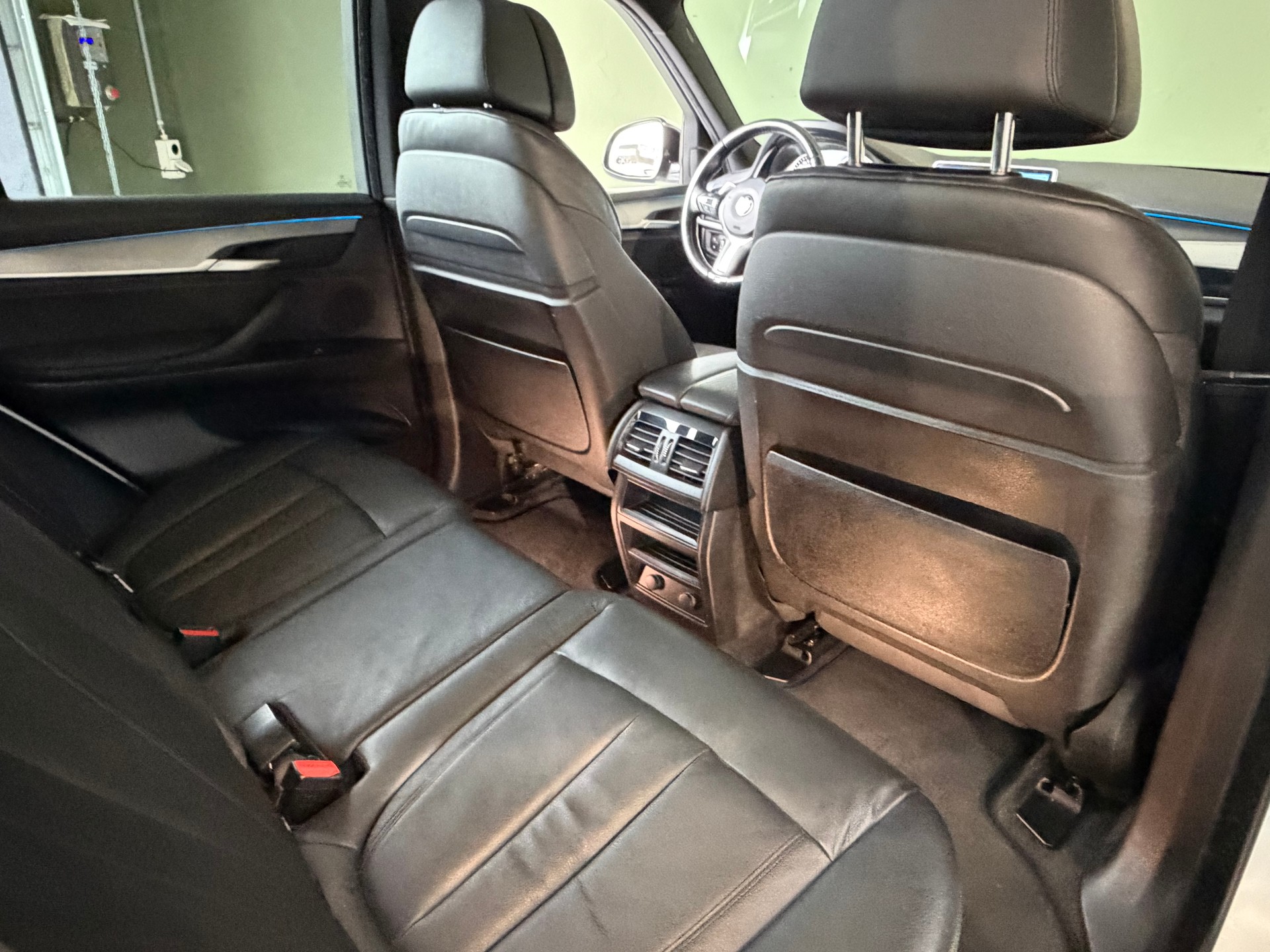 BMW X5 xDrive 40d Steptronic * M-Sport *CH-Fahrzeug*Shadow Line*-image-19