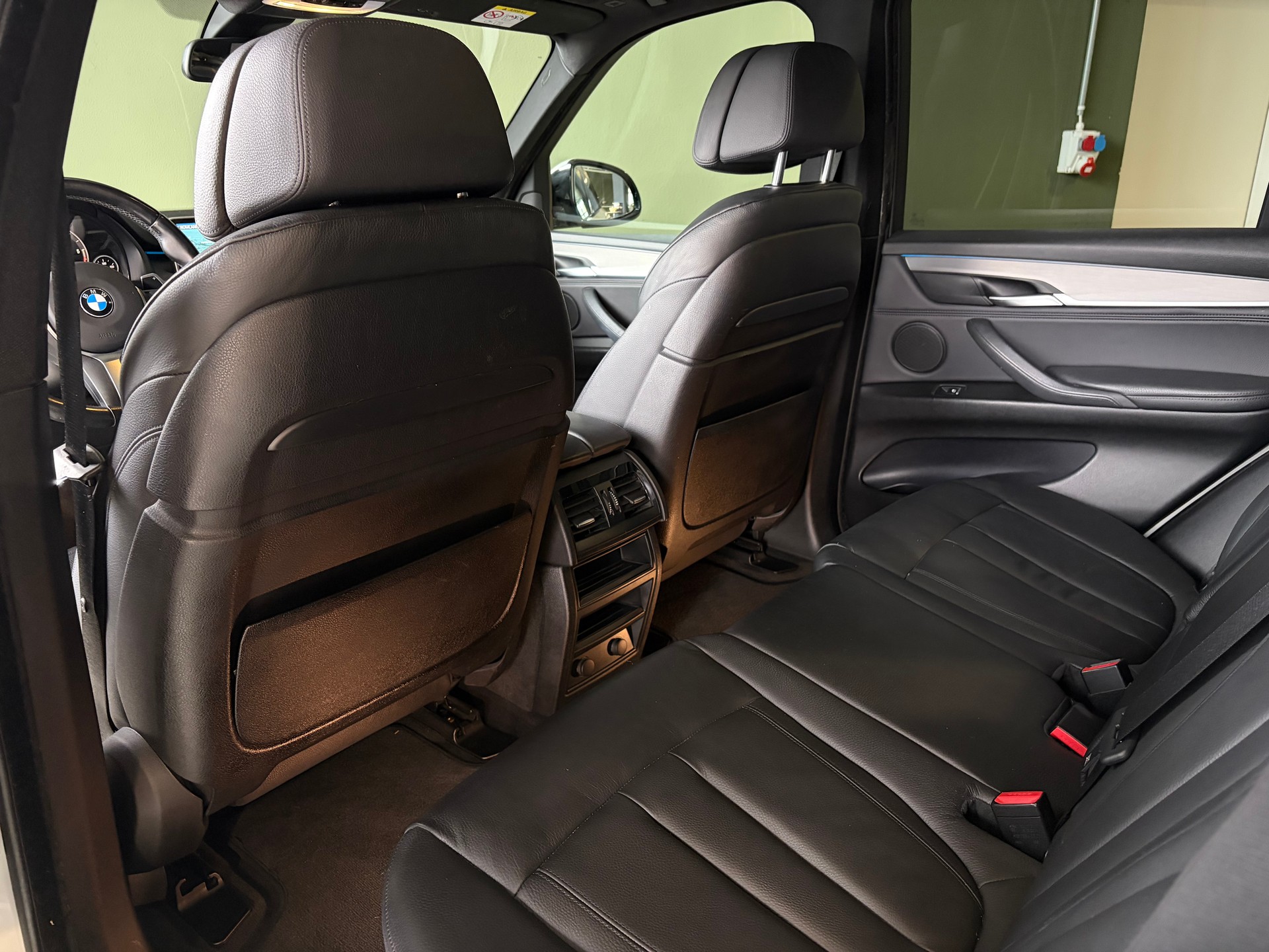BMW X5 xDrive 40d Steptronic * M-Sport *CH-Fahrzeug*Shadow Line*-image-16