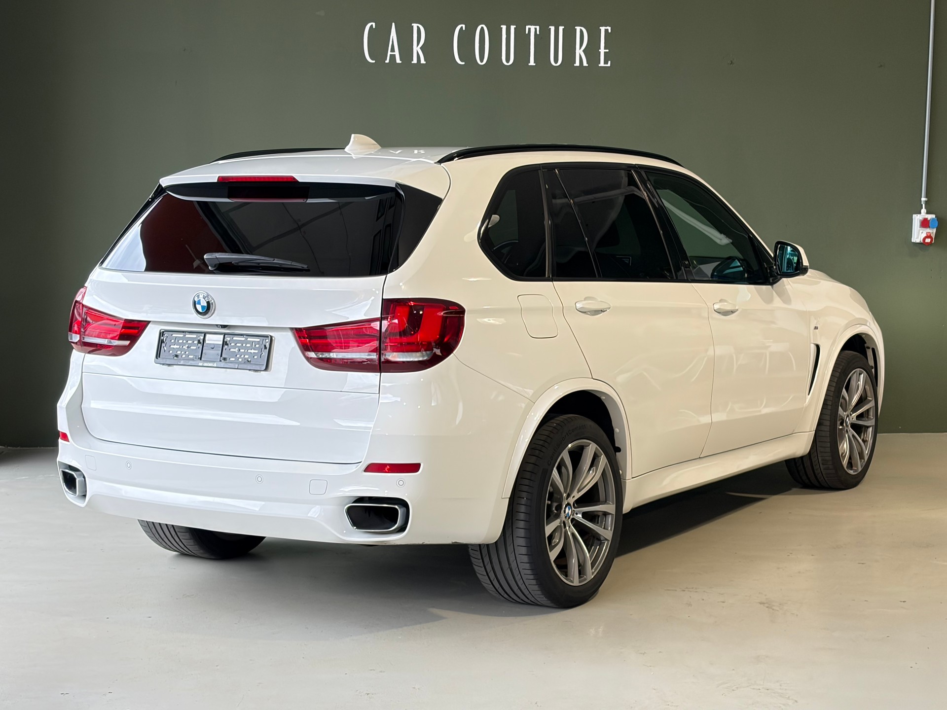 BMW X5 xDrive 40d Steptronic * M-Sport *CH-Fahrzeug*Shadow Line*-image-4