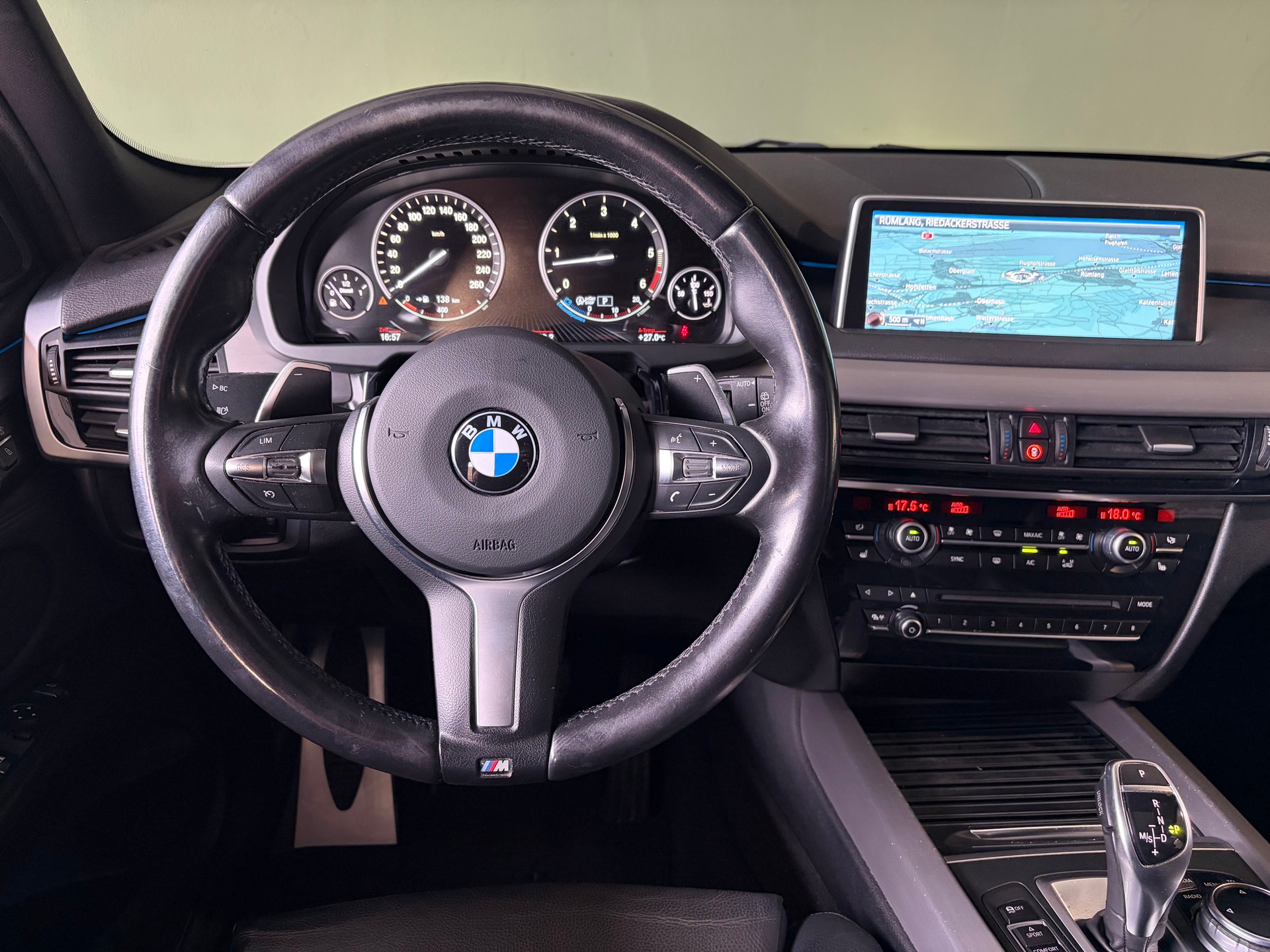 BMW X5 xDrive 40d Steptronic * M-Sport *CH-Fahrzeug*Shadow Line*-image-11