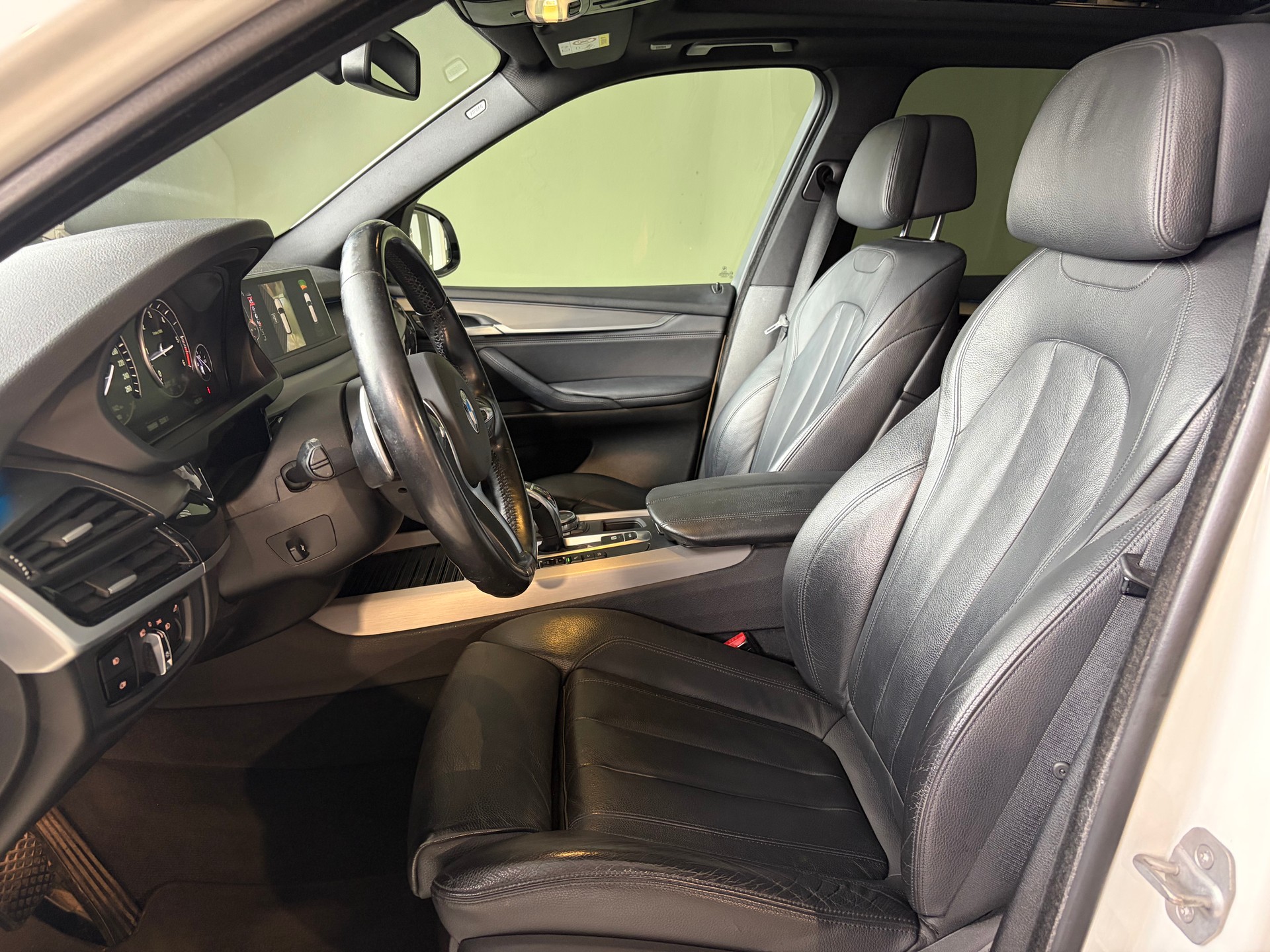 BMW X5 xDrive 40d Steptronic * M-Sport *CH-Fahrzeug*Shadow Line*-image-8