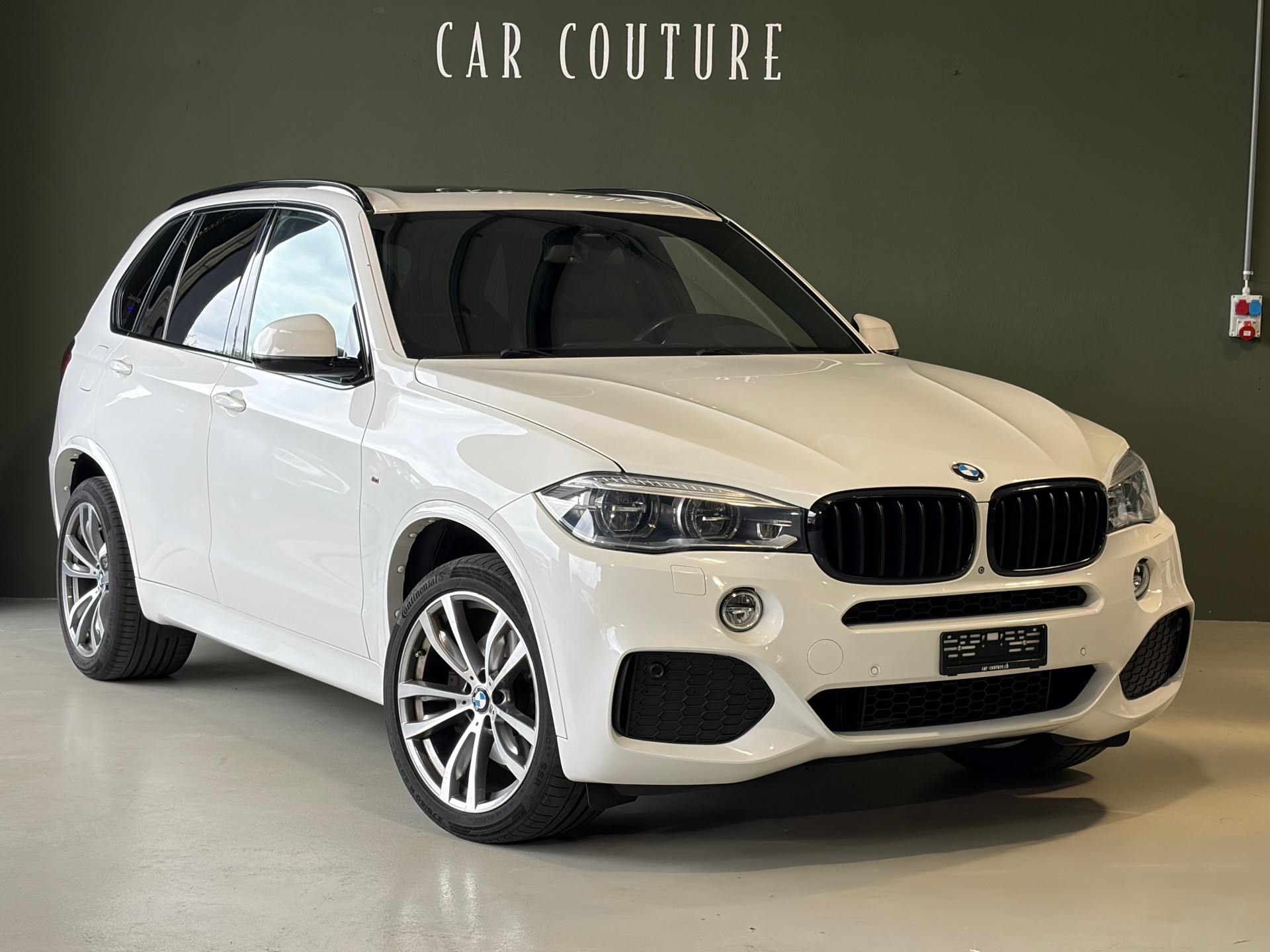 BMW X5 xDrive 40d Steptronic * M-Sport *CH-Fahrzeug*Shadow Line*-image-2