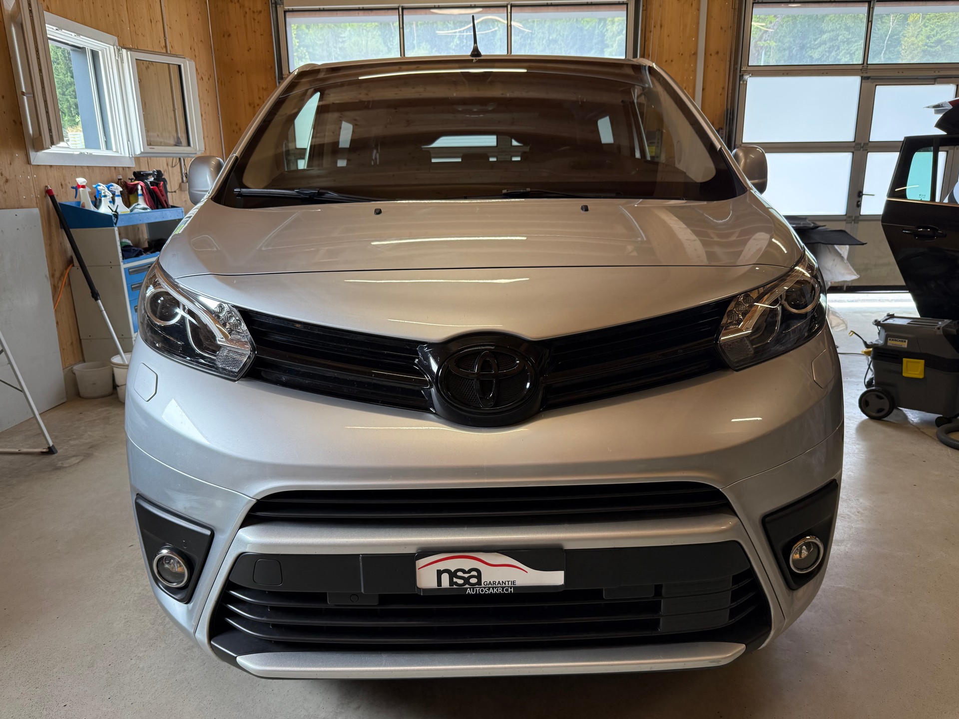TOYOTA Proace Verso 2.0 D-4D Trend Medium Automatic-image-1