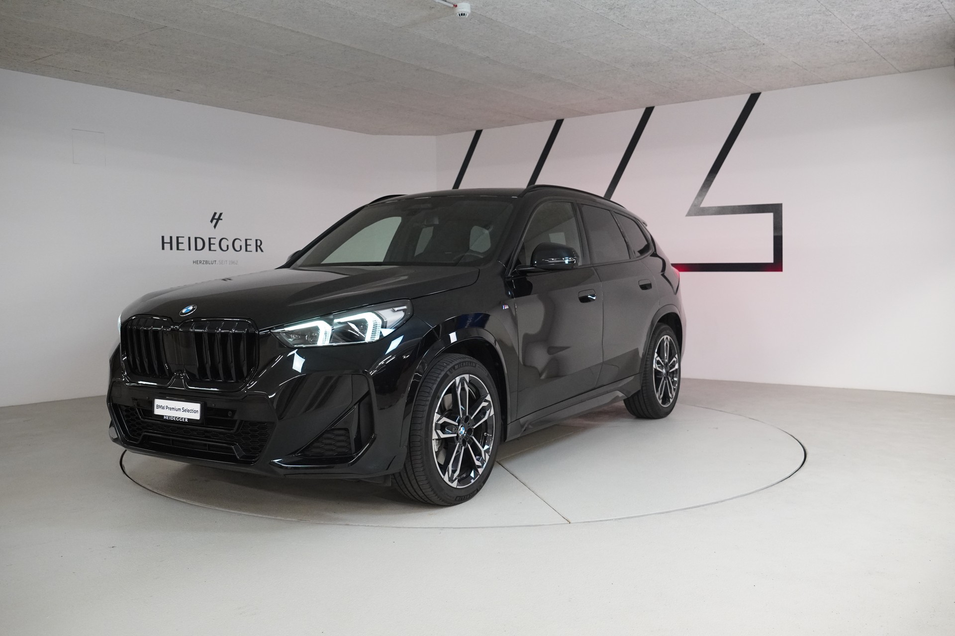 BMW X1 xDrive 23d 48V M Sport-image-0