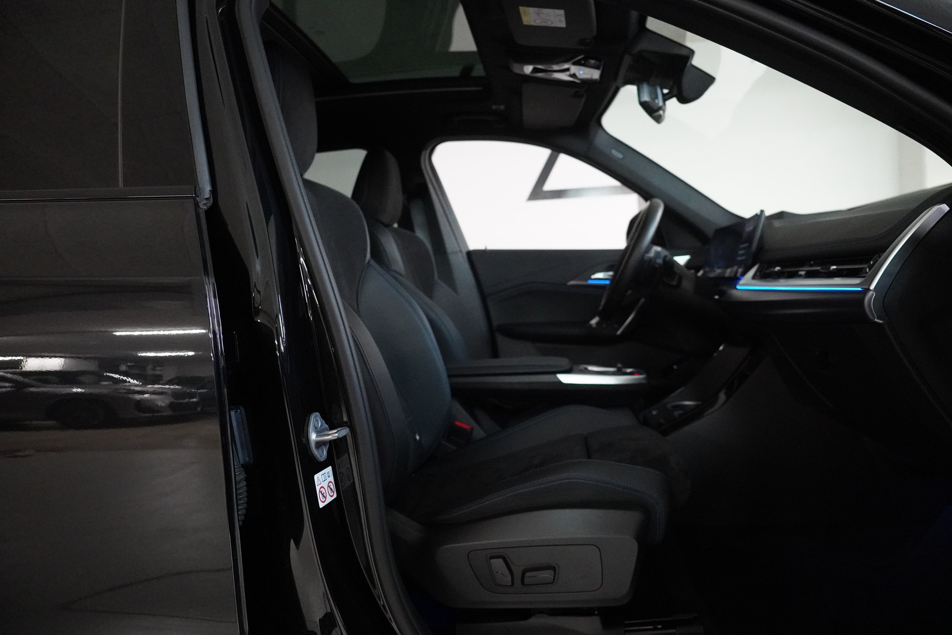 BMW X1 xDrive 23d 48V M Sport-image-13