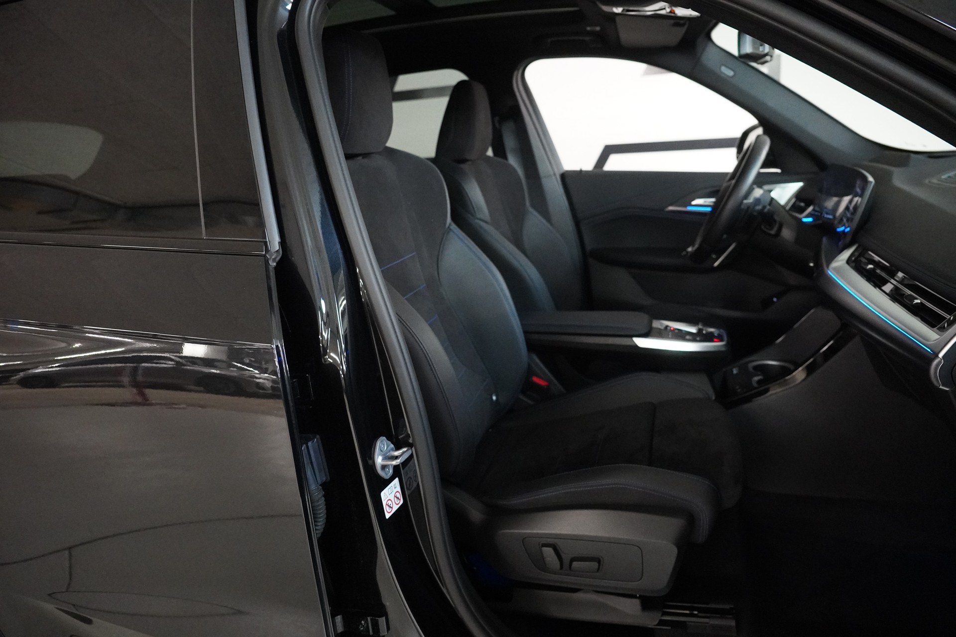 BMW X1 xDrive 23d 48V M Sport-image-14