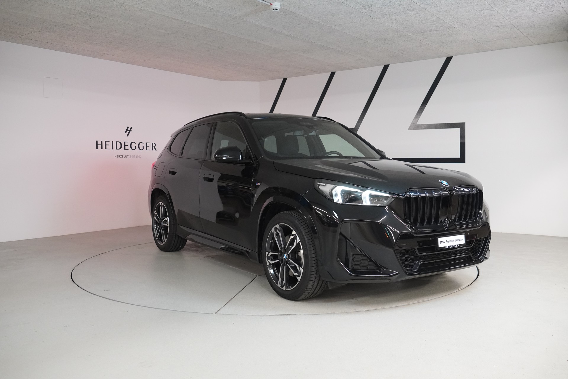 BMW X1 xDrive 23d 48V M Sport-image-2