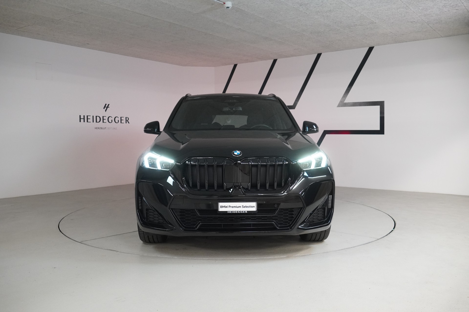 BMW X1 xDrive 23d 48V M Sport-image-1