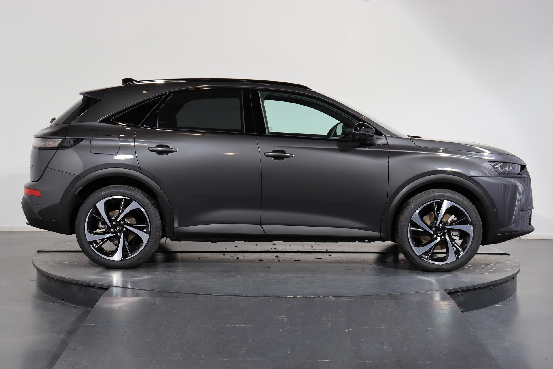 DS AUTOMOBILES 7 1.6 E-Tense Étoile 4x4-image-1