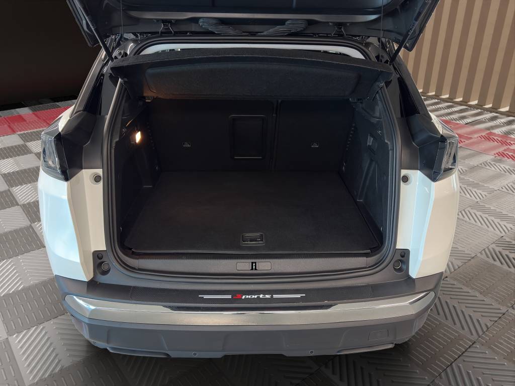 PEUGEOT 3008 225e Hybrid2 Allure Pack EAT8-image-8