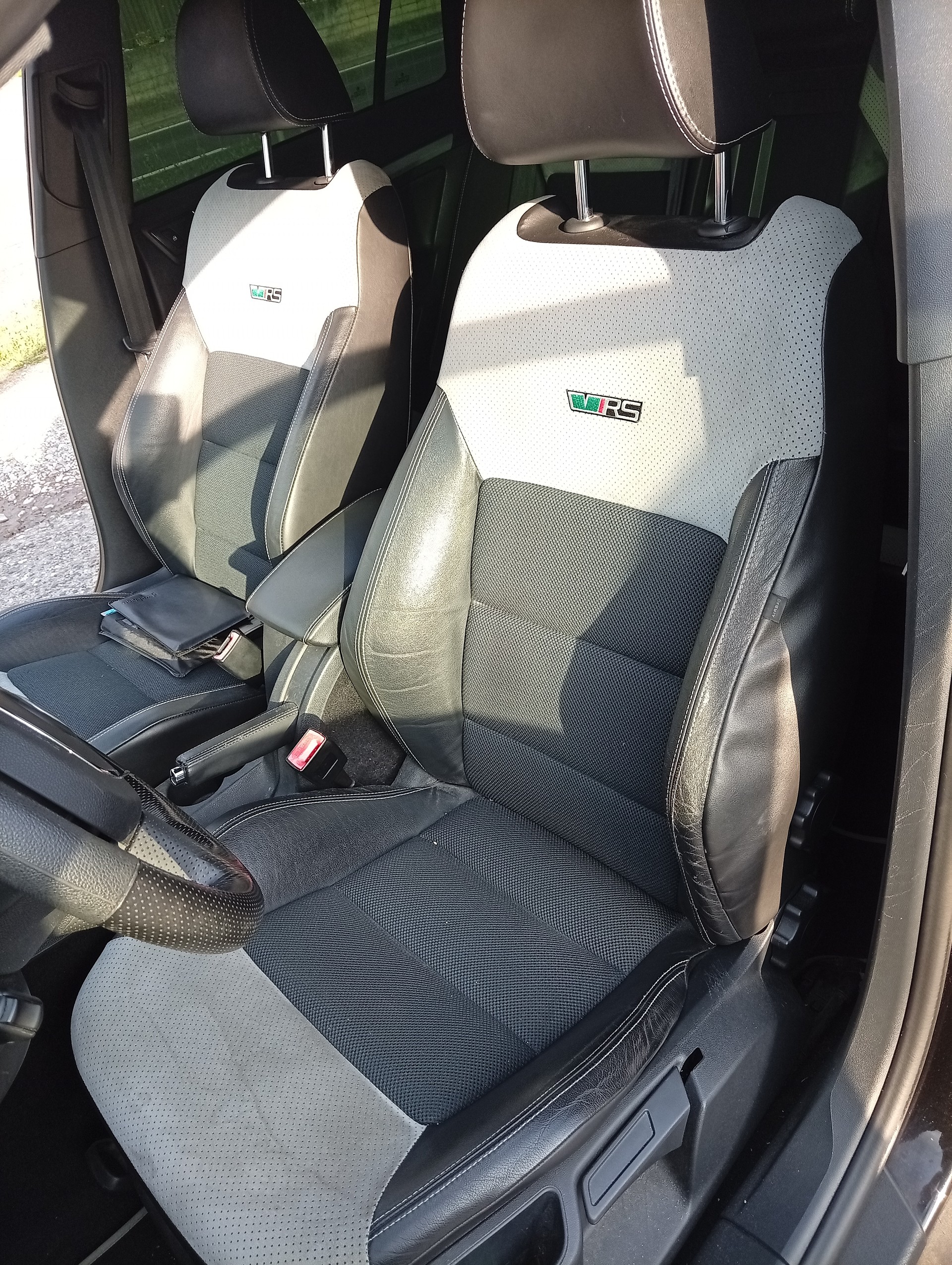 SKODA Octavia Combi 2.0 TSI RS-image-12