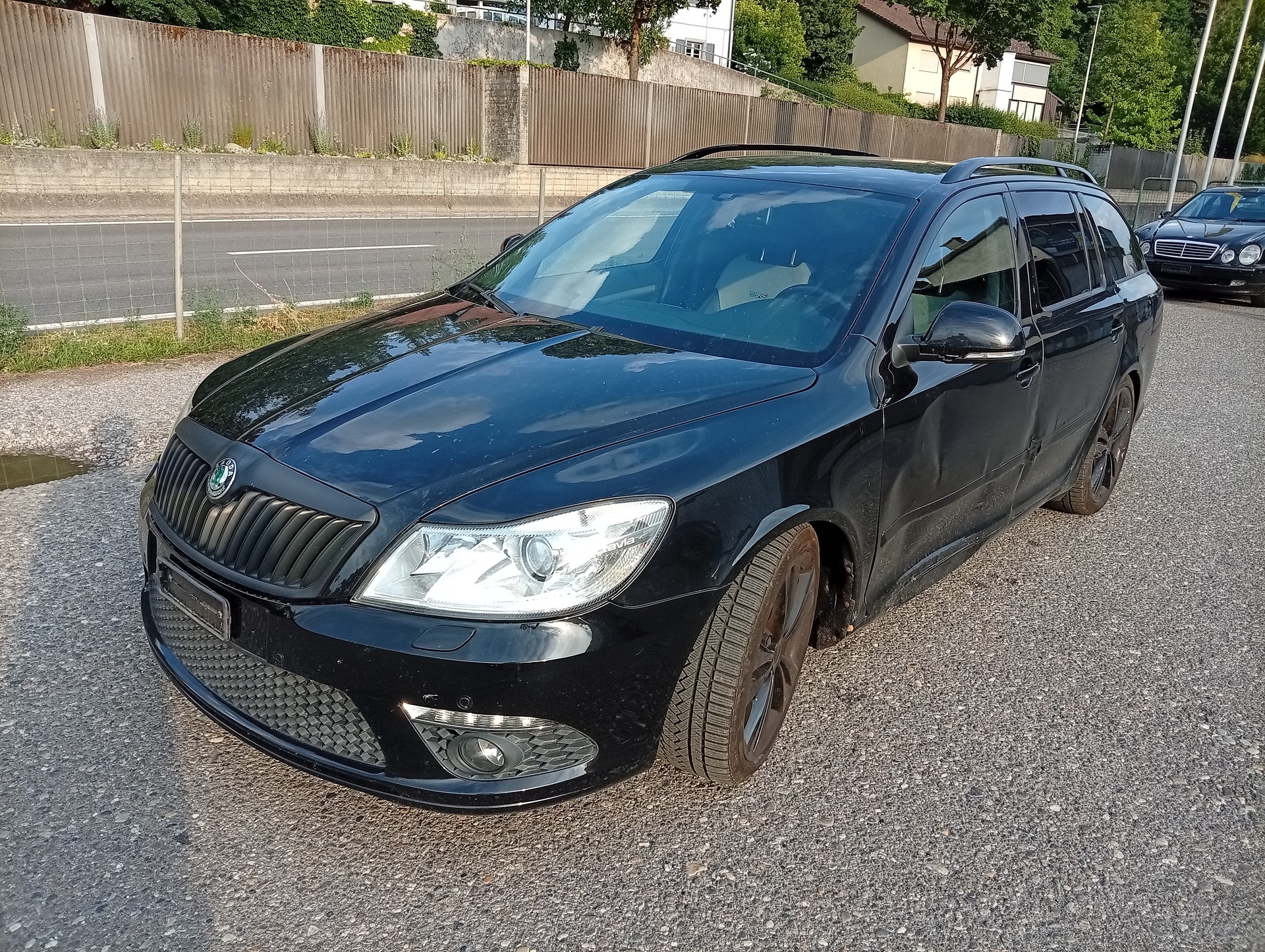 SKODA Octavia Combi 2.0 TSI RS-image-6