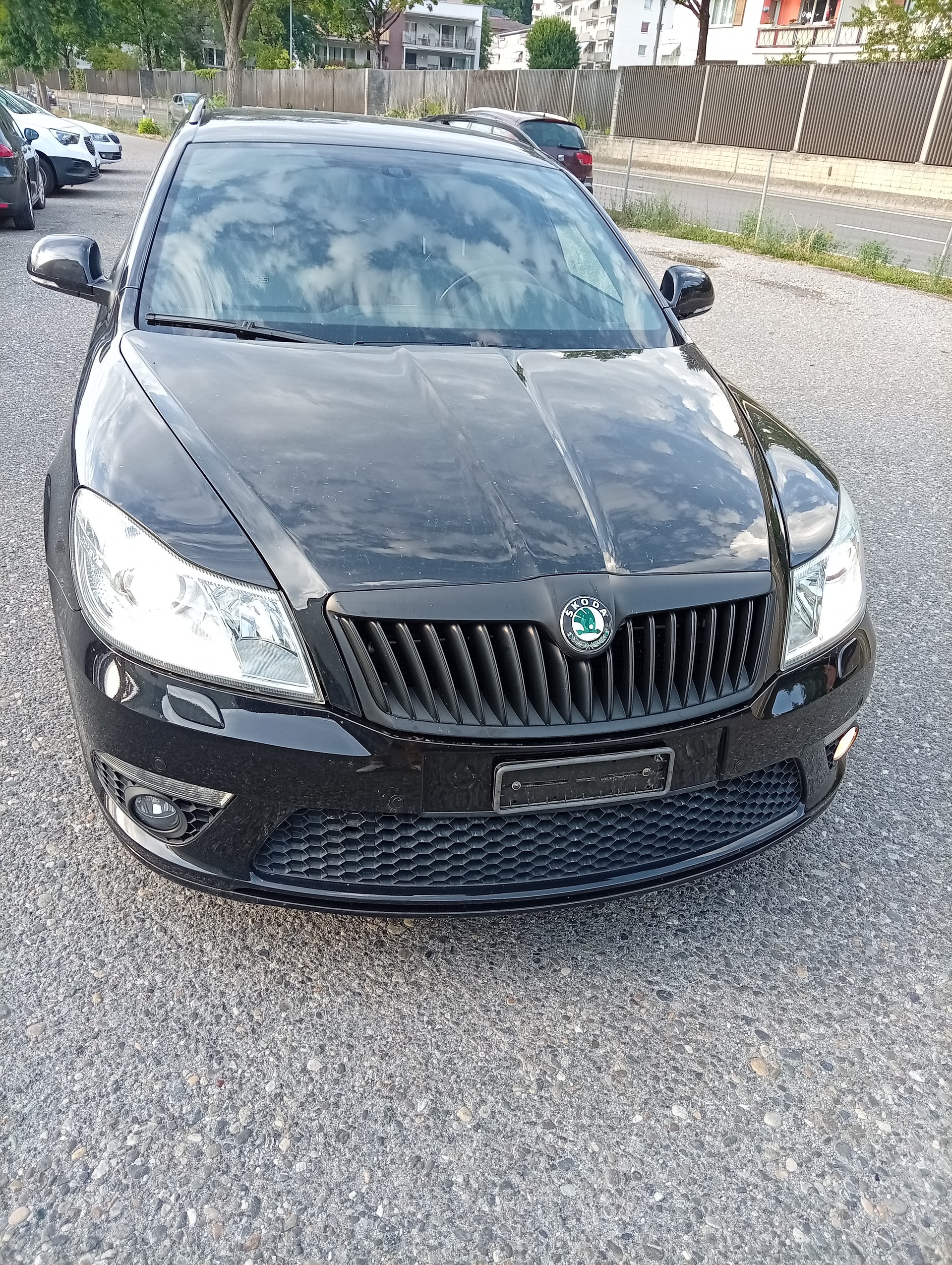SKODA Octavia Combi 2.0 TSI RS-image-0