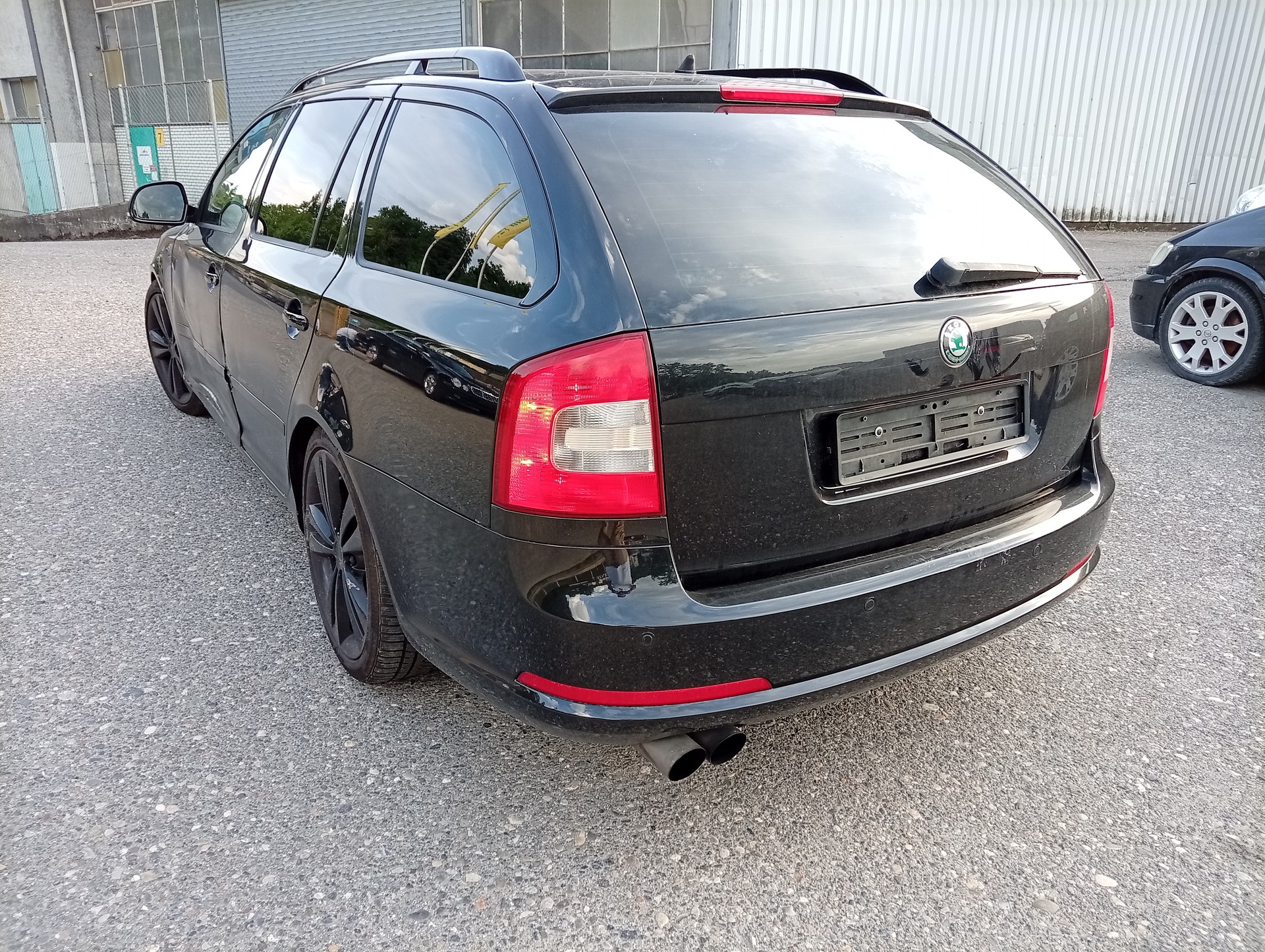 SKODA Octavia Combi 2.0 TSI RS-image-7