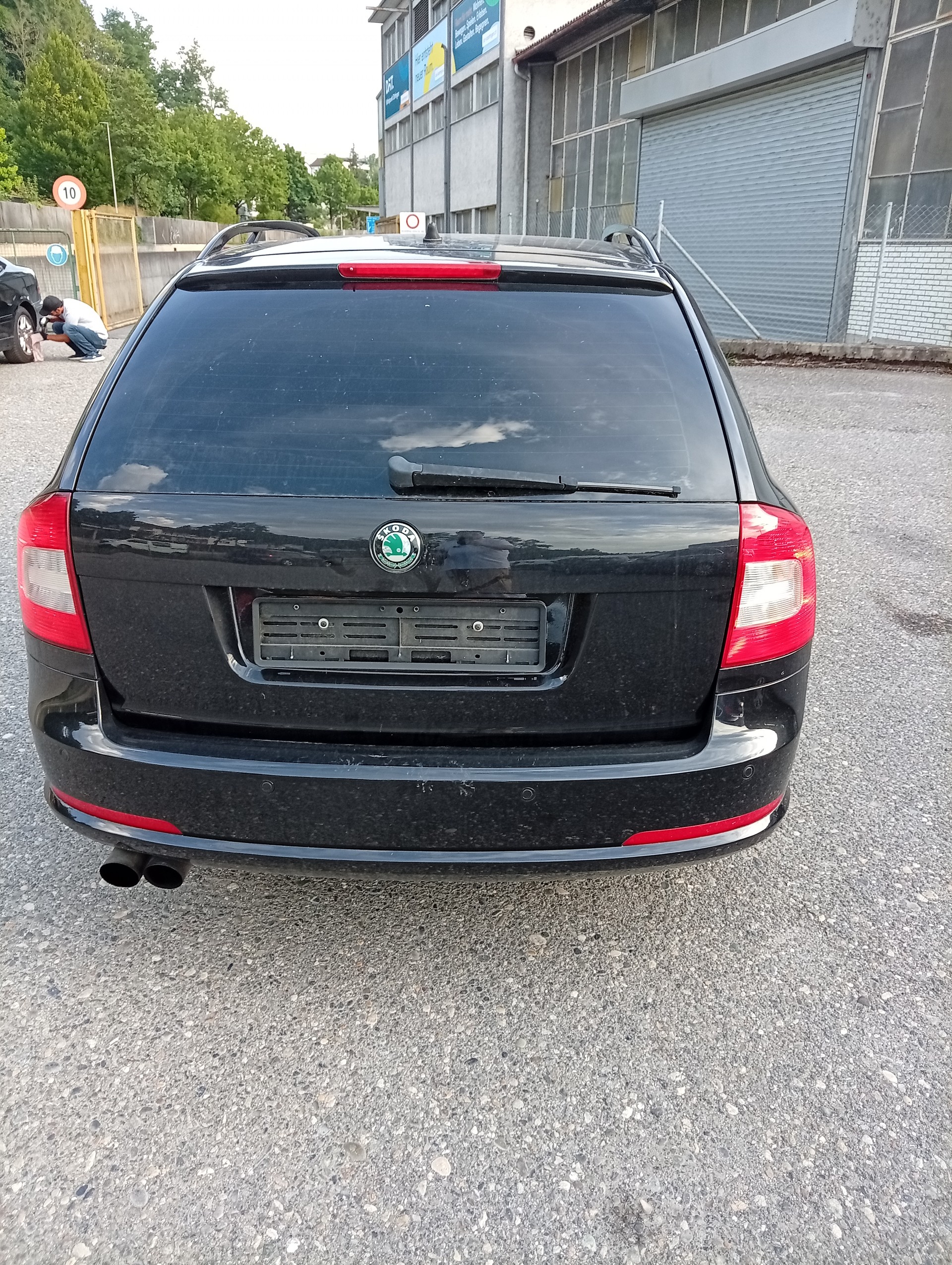 SKODA Octavia Combi 2.0 TSI RS-image-5