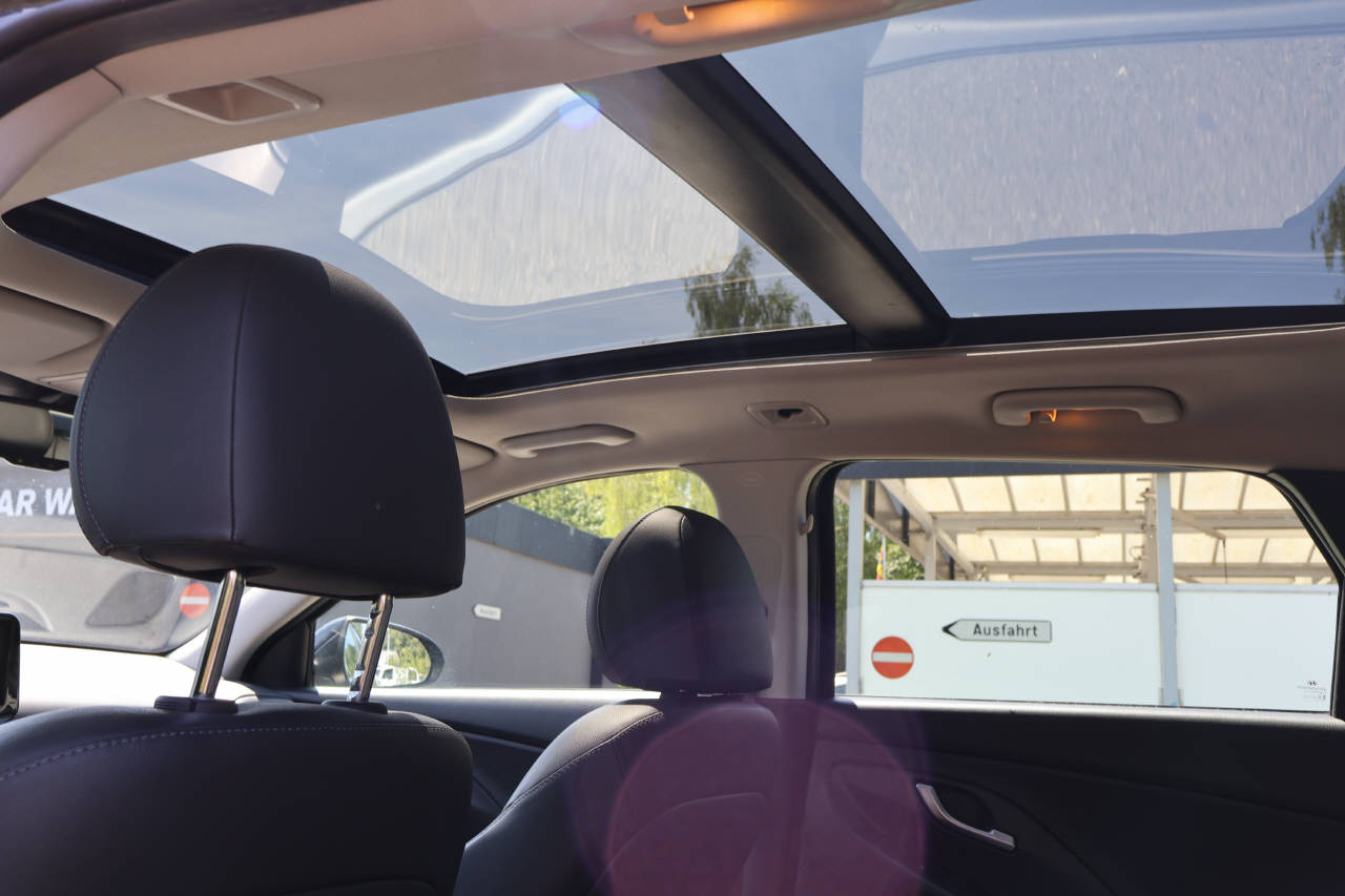 HYUNDAI i30 Wagon 1.5 T-GDi Vertex-image-12
