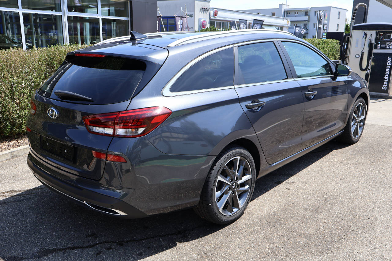 HYUNDAI i30 Wagon 1.5 T-GDi Vertex-image-2