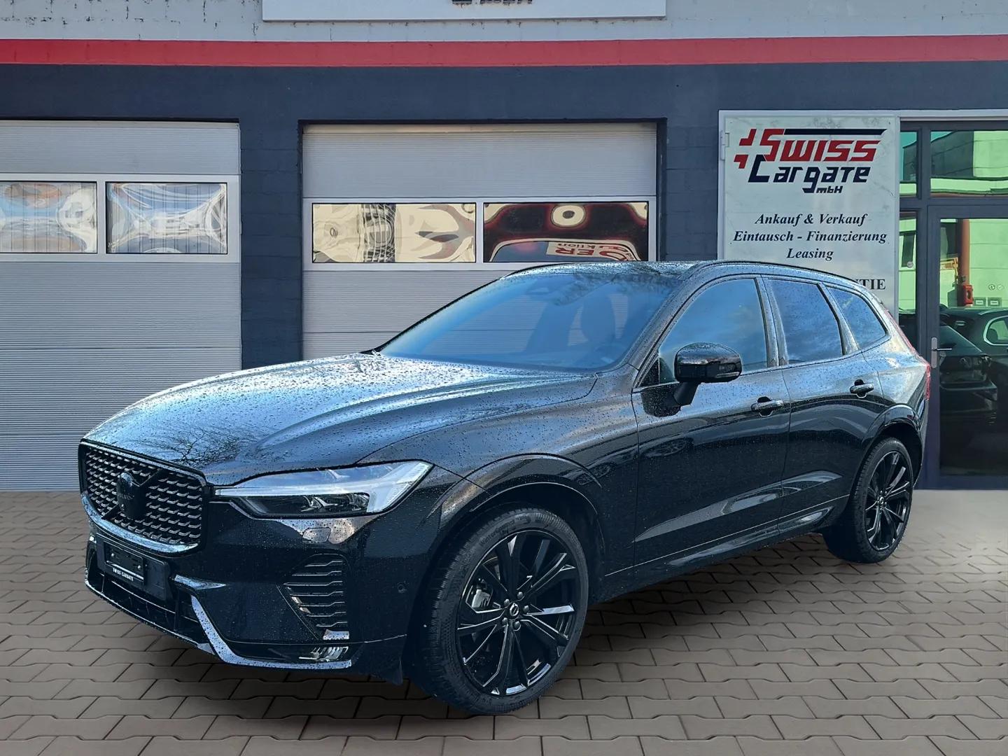 VOLVO XC60 B5 Benzin Mild Hybrid AWD Ultra Dark Geartronic mit AHK & Panoramadach & 5J Werksgarantie oder bis 200000km-image-3