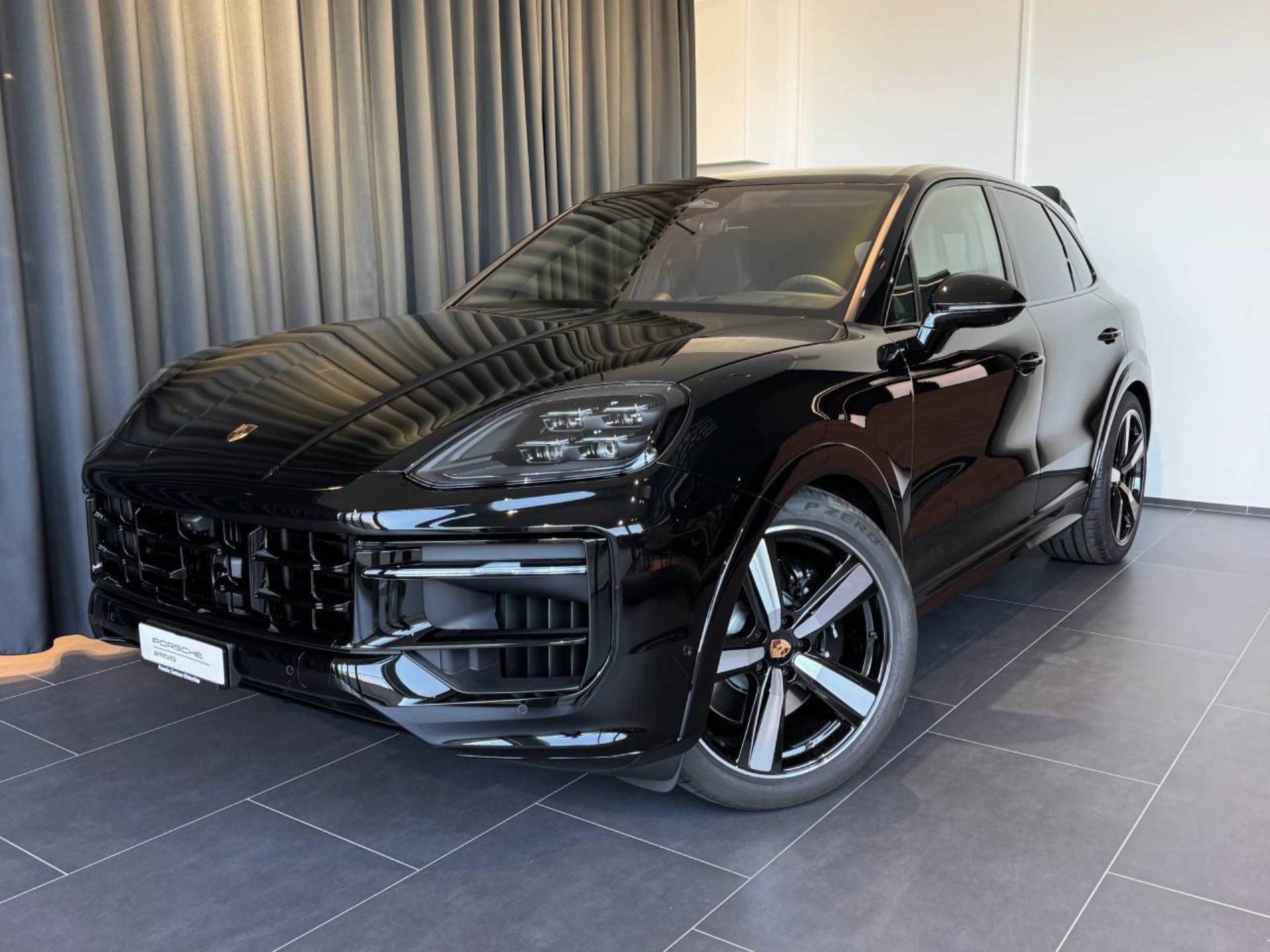 PORSCHE Cayenne GTS
