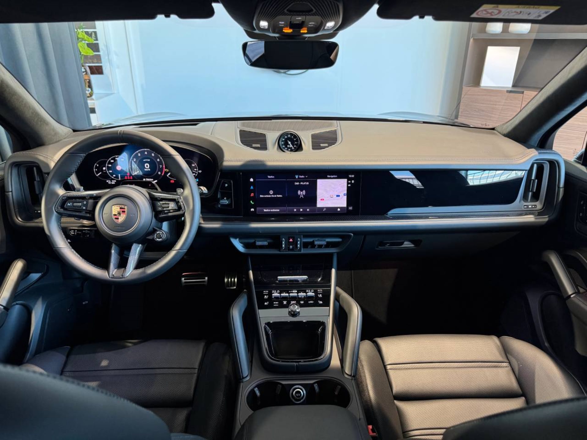 PORSCHE Cayenne GTS-image-15