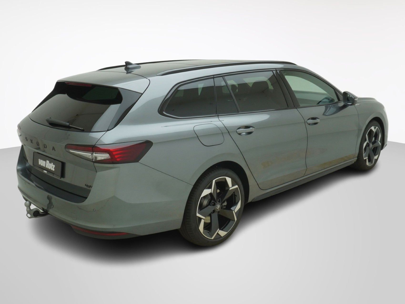 SKODA Superb 2.0 TDI Sportline 4x4 DSG-image-4