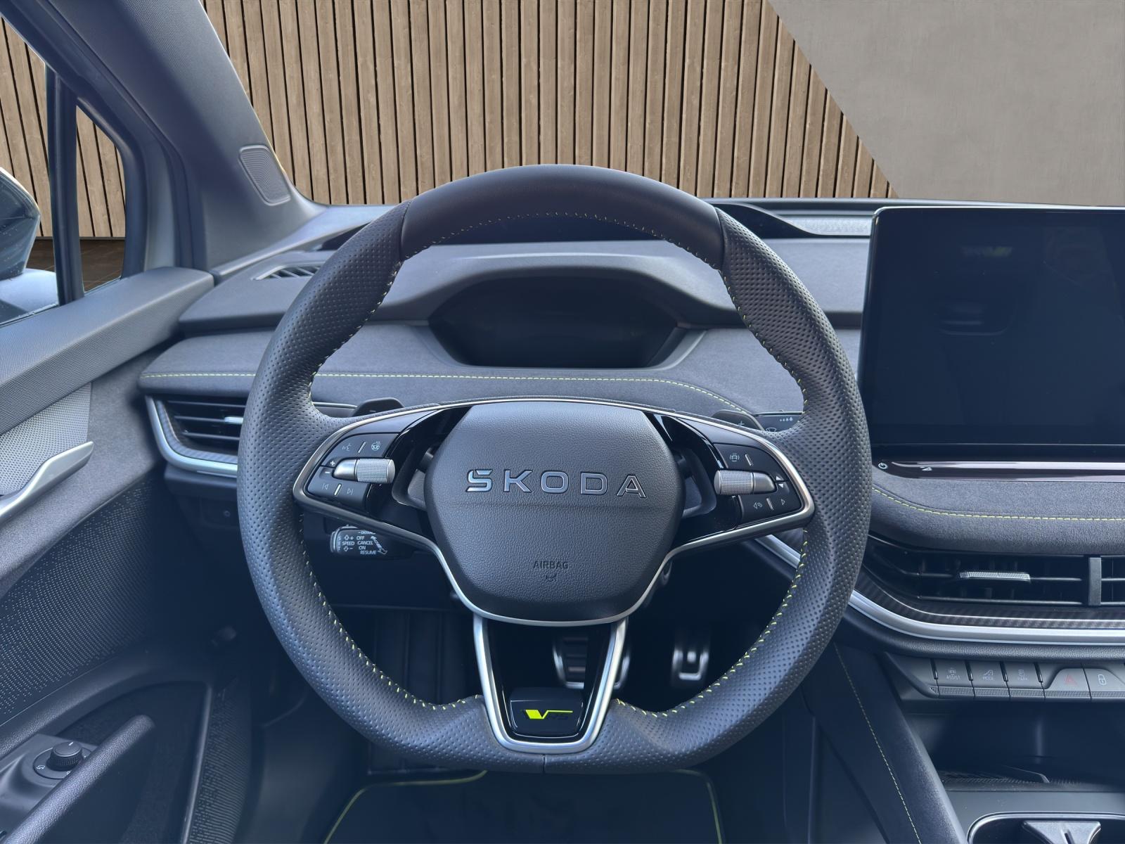 SKODA Elroq RS 84kWh 4x4-image-12