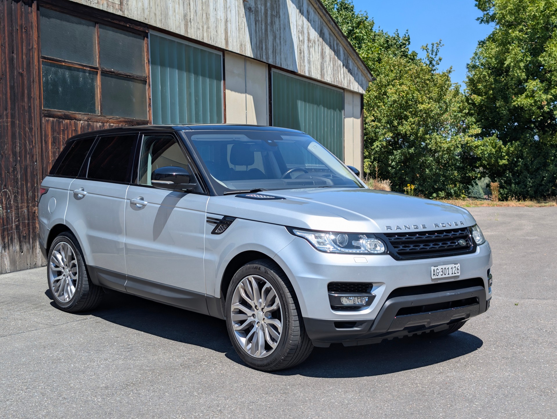 LAND ROVER 3.0 SDV6 HSE Dynamic-image-0