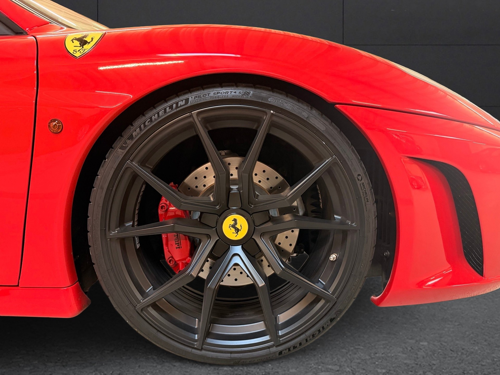 FERRARI F430-image-9