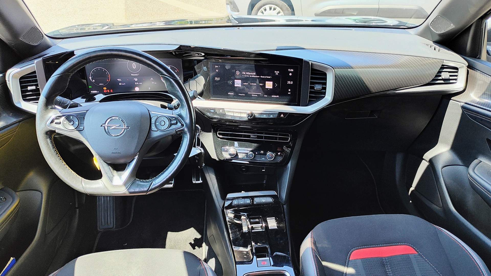 OPEL Mokka 1.2 Direct Injection Turbo GS Line Aut.-image-10
