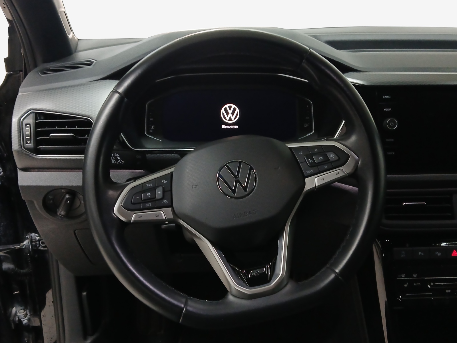 VW T-Cross 1.0 TSI Style DSG-image-9